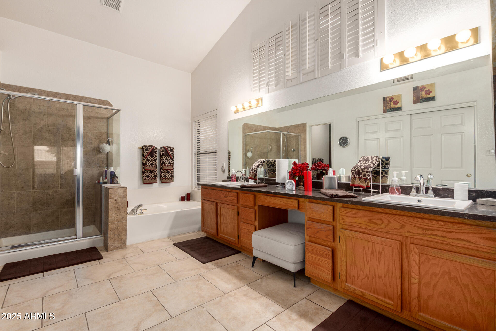 1350 W SEASCAPE Drive