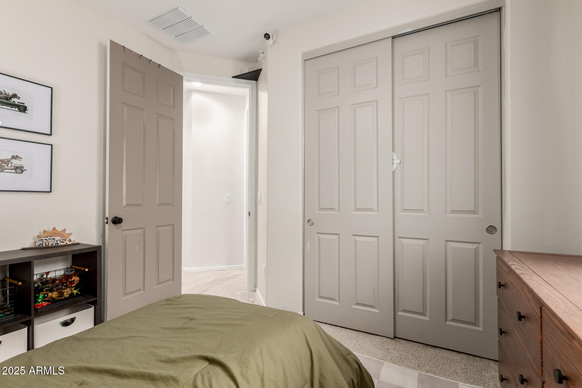 26026 N THORNHILL Drive