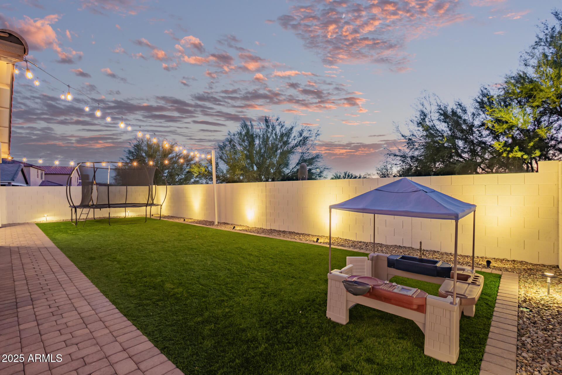 26026 N THORNHILL Drive