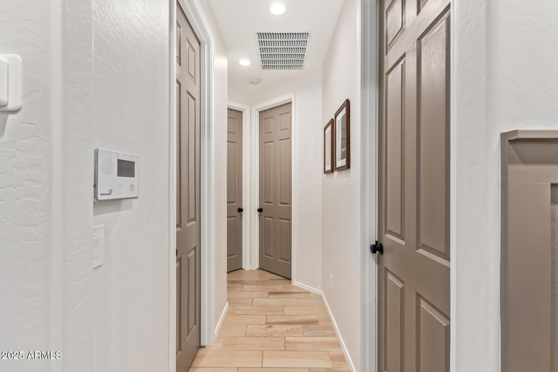 26026 N THORNHILL Drive