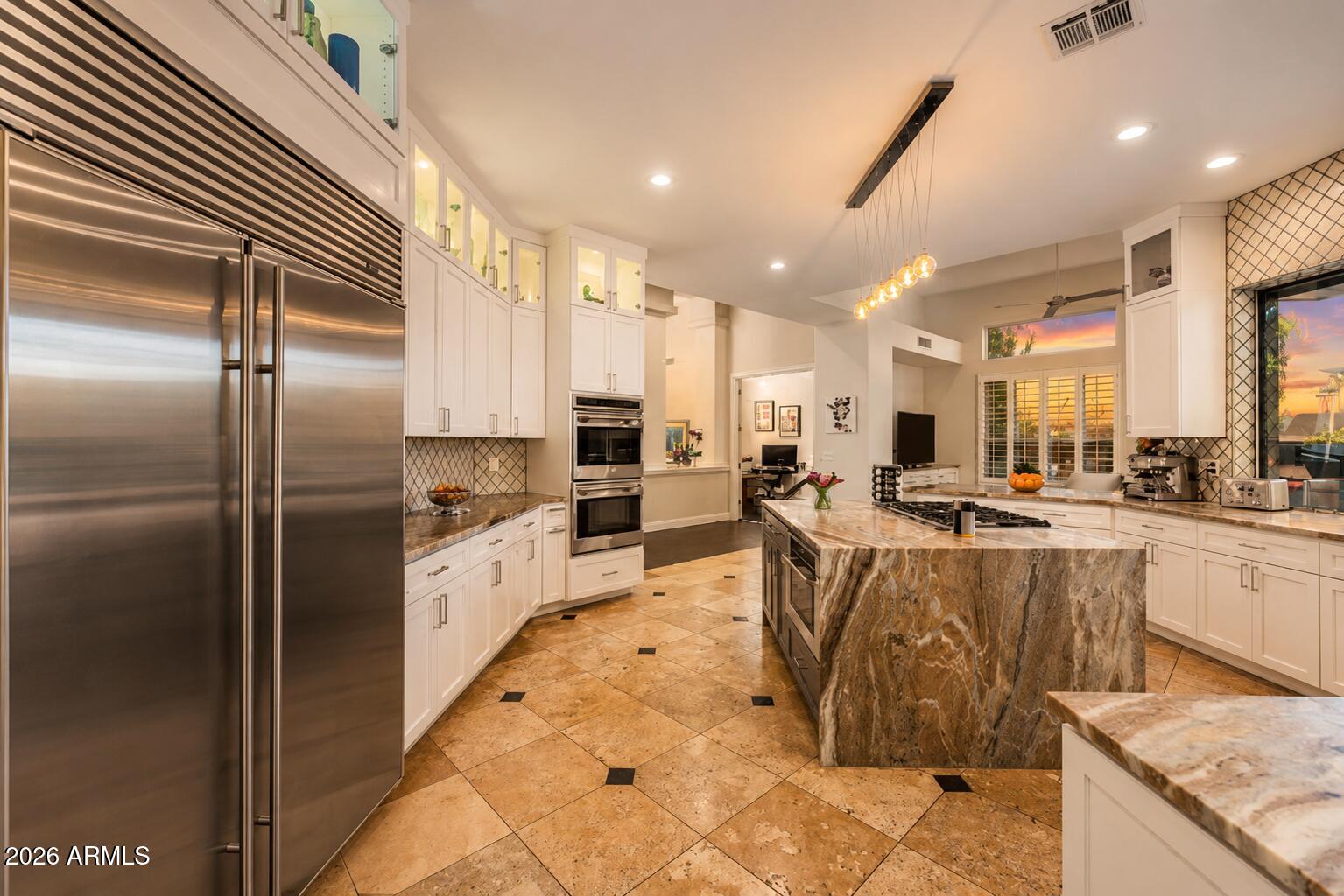 9030 N 48TH Place