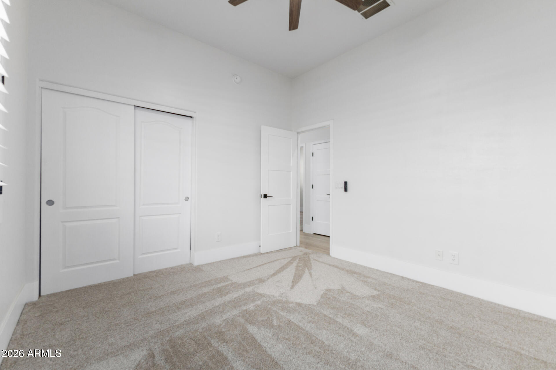 14316 W DESERT HILLS Drive