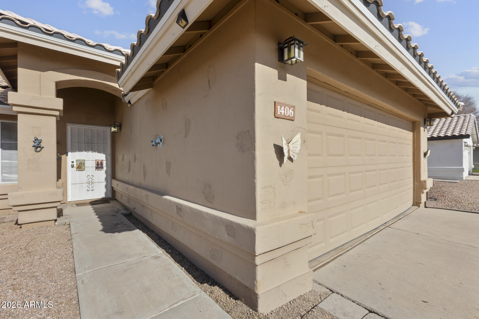 1406 W VILLA RITA Drive