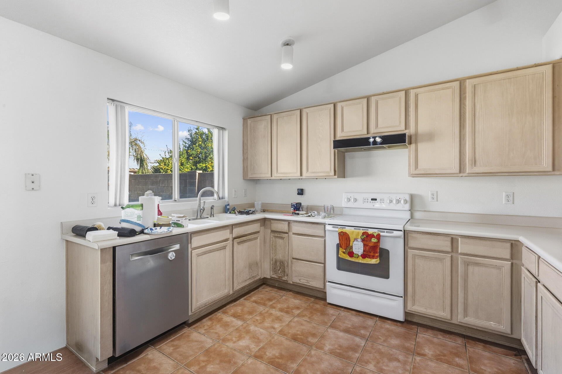 1406 W VILLA RITA Drive