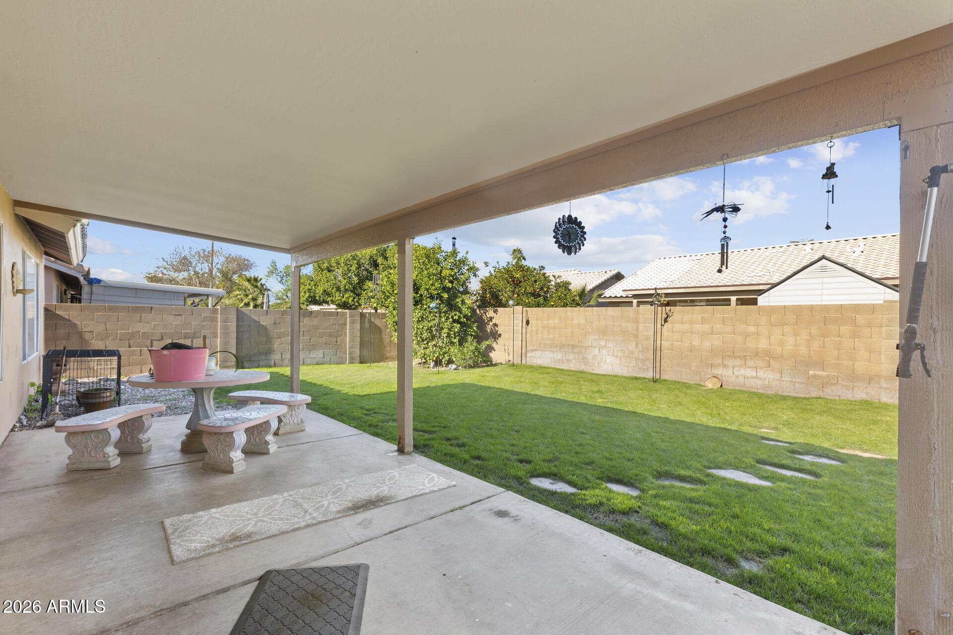 1406 W VILLA RITA Drive