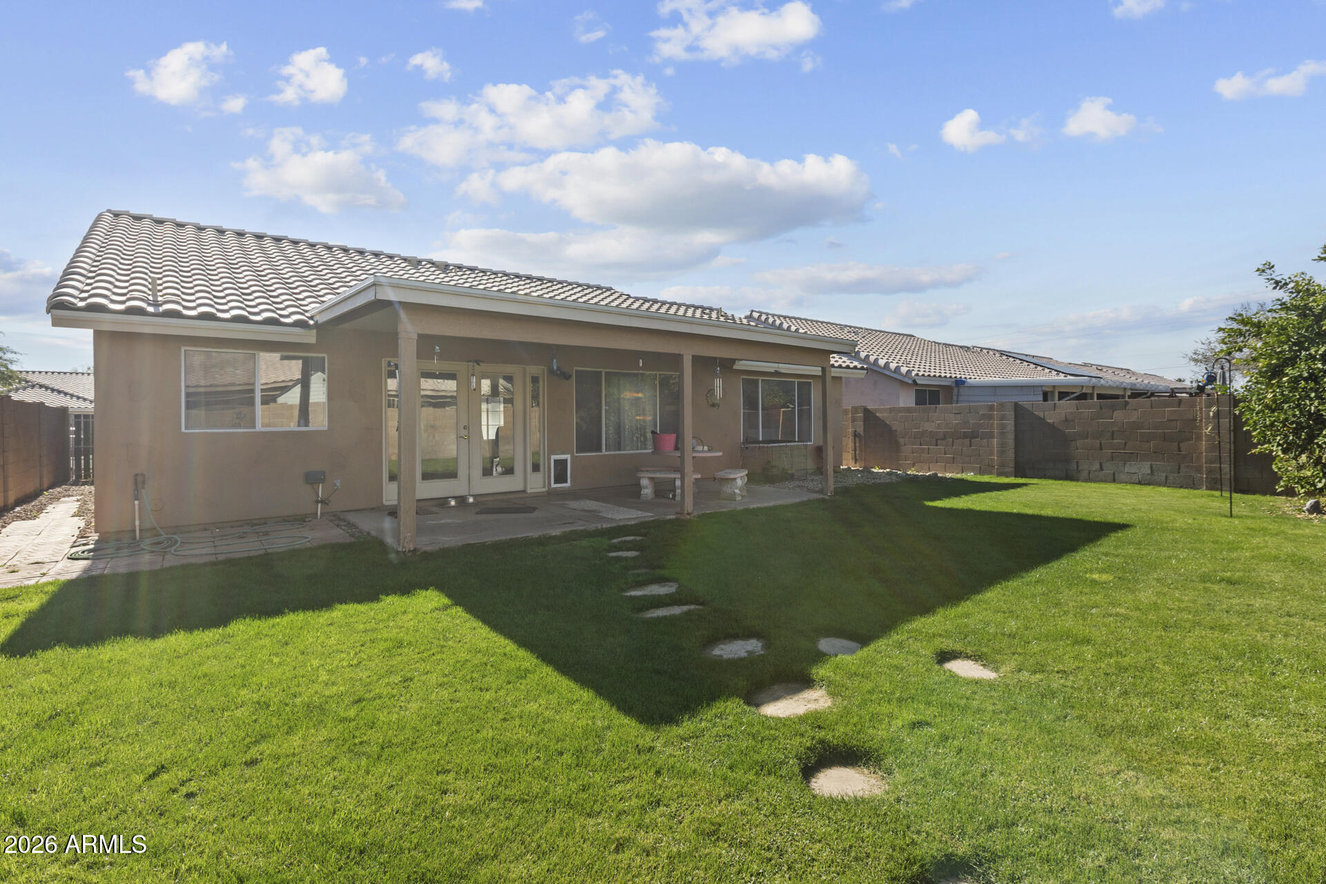 1406 W VILLA RITA Drive