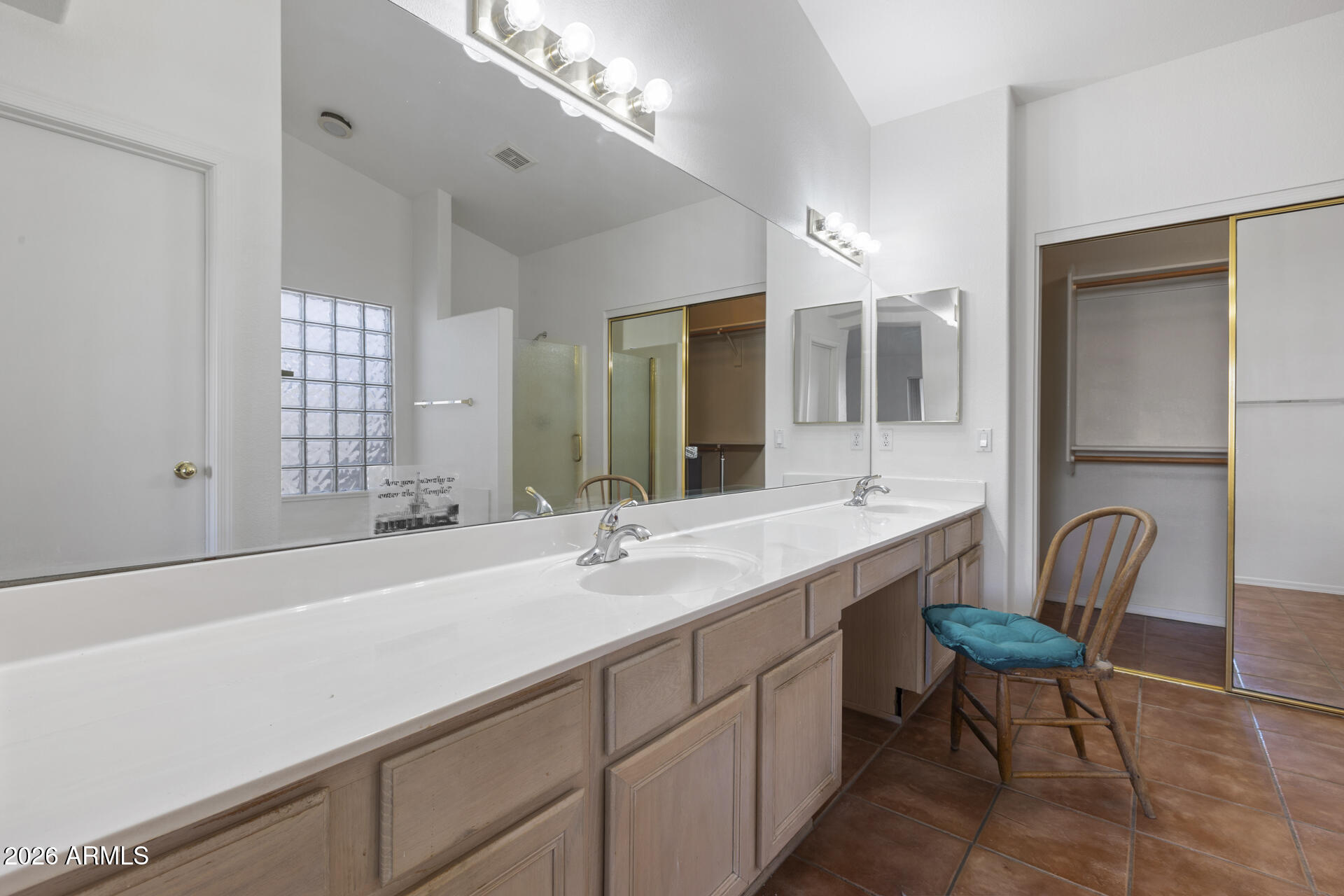 1406 W VILLA RITA Drive