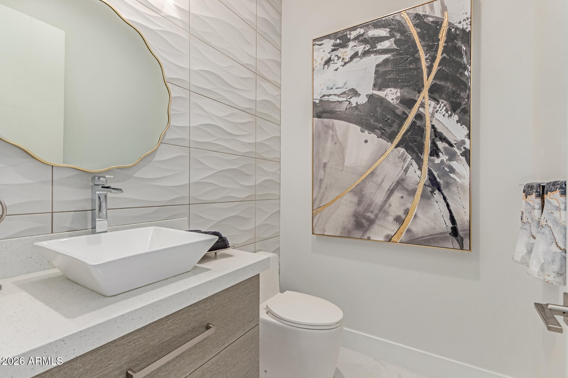 6321 N CAMELBACK MANOR Drive