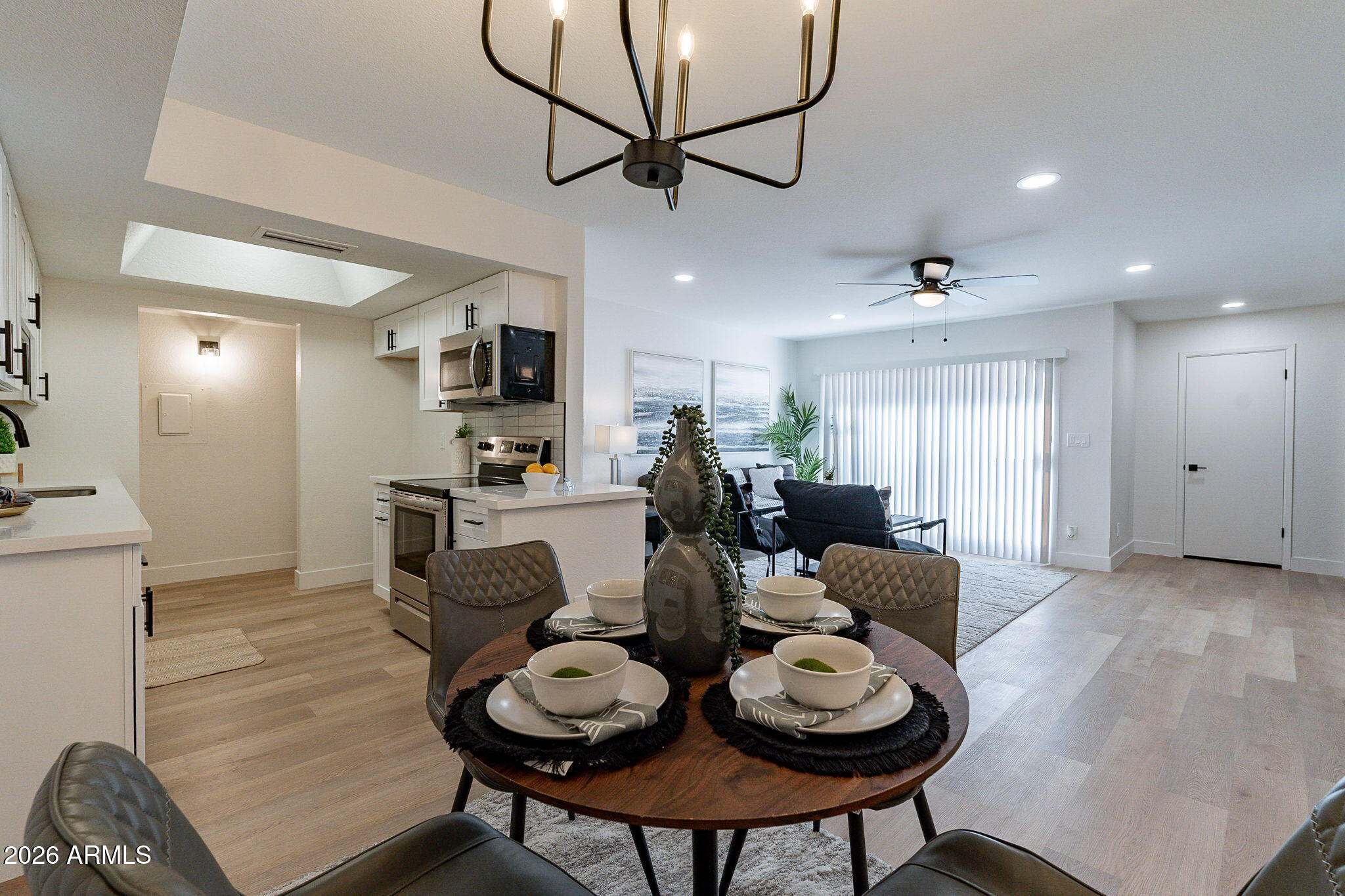 4608 W MARYLAND Avenue 214