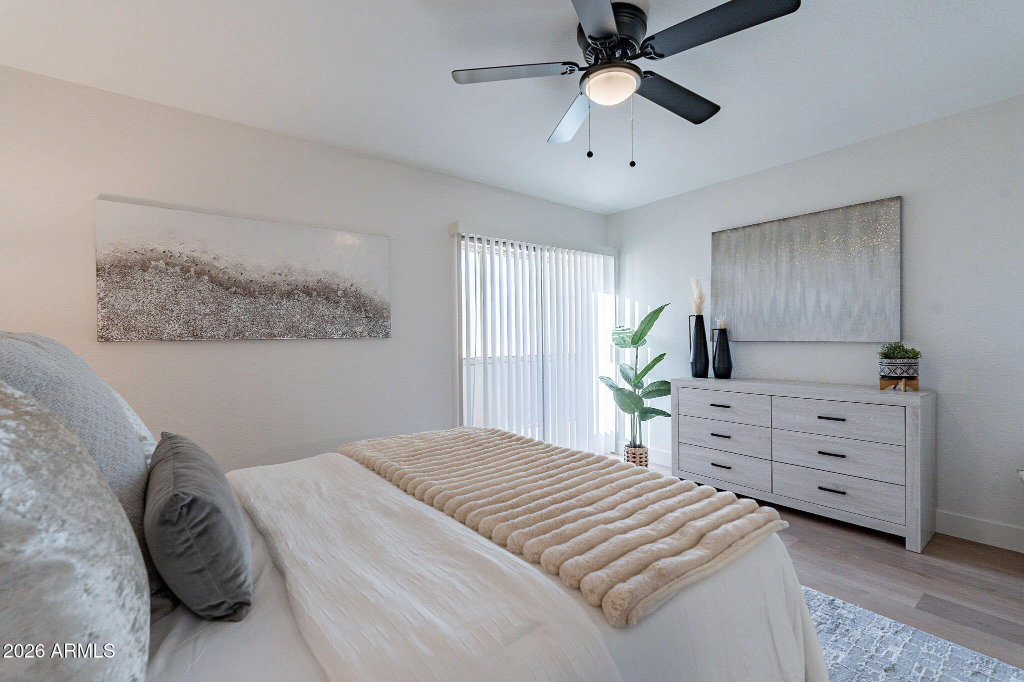 4608 W MARYLAND Avenue 214