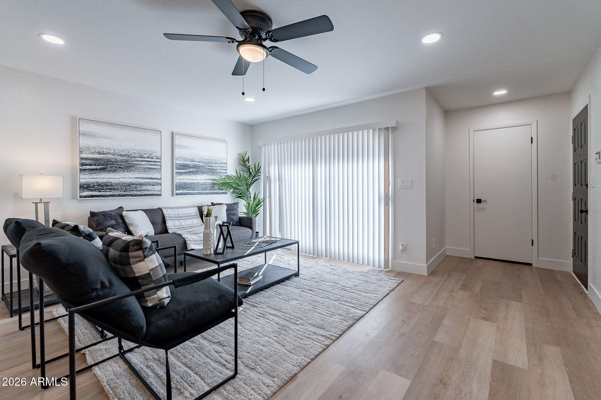 4608 W MARYLAND Avenue 214