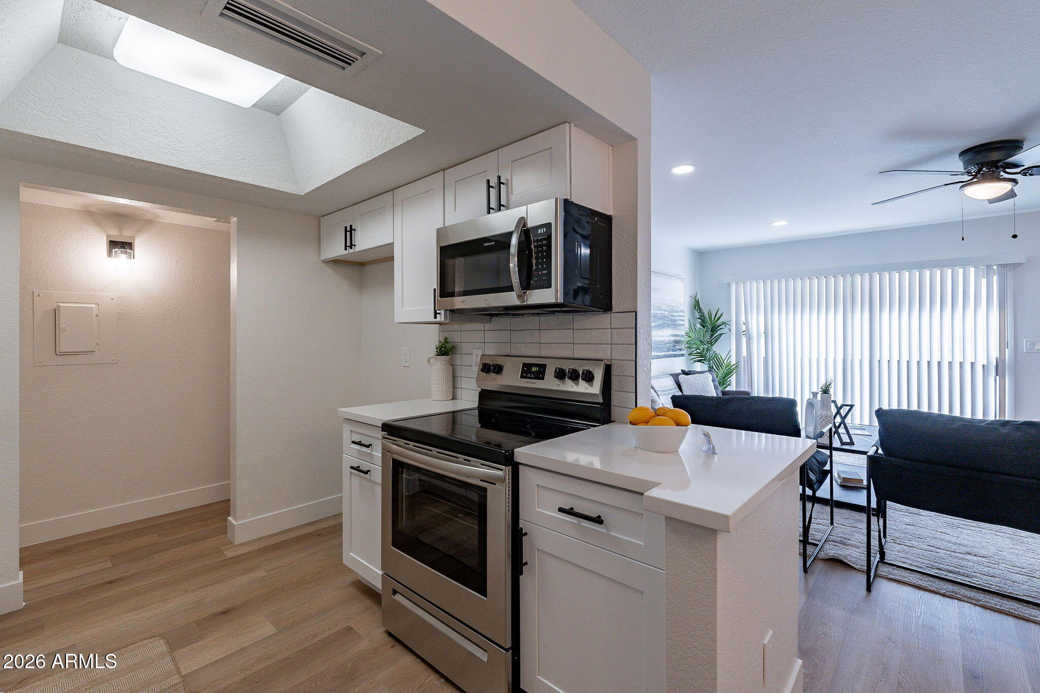 4608 W MARYLAND Avenue 214