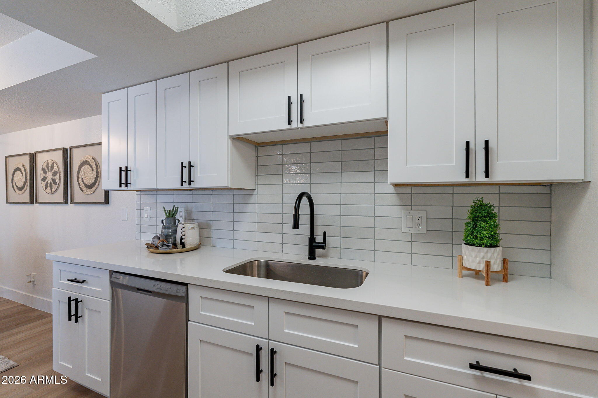 4608 W MARYLAND Avenue 214