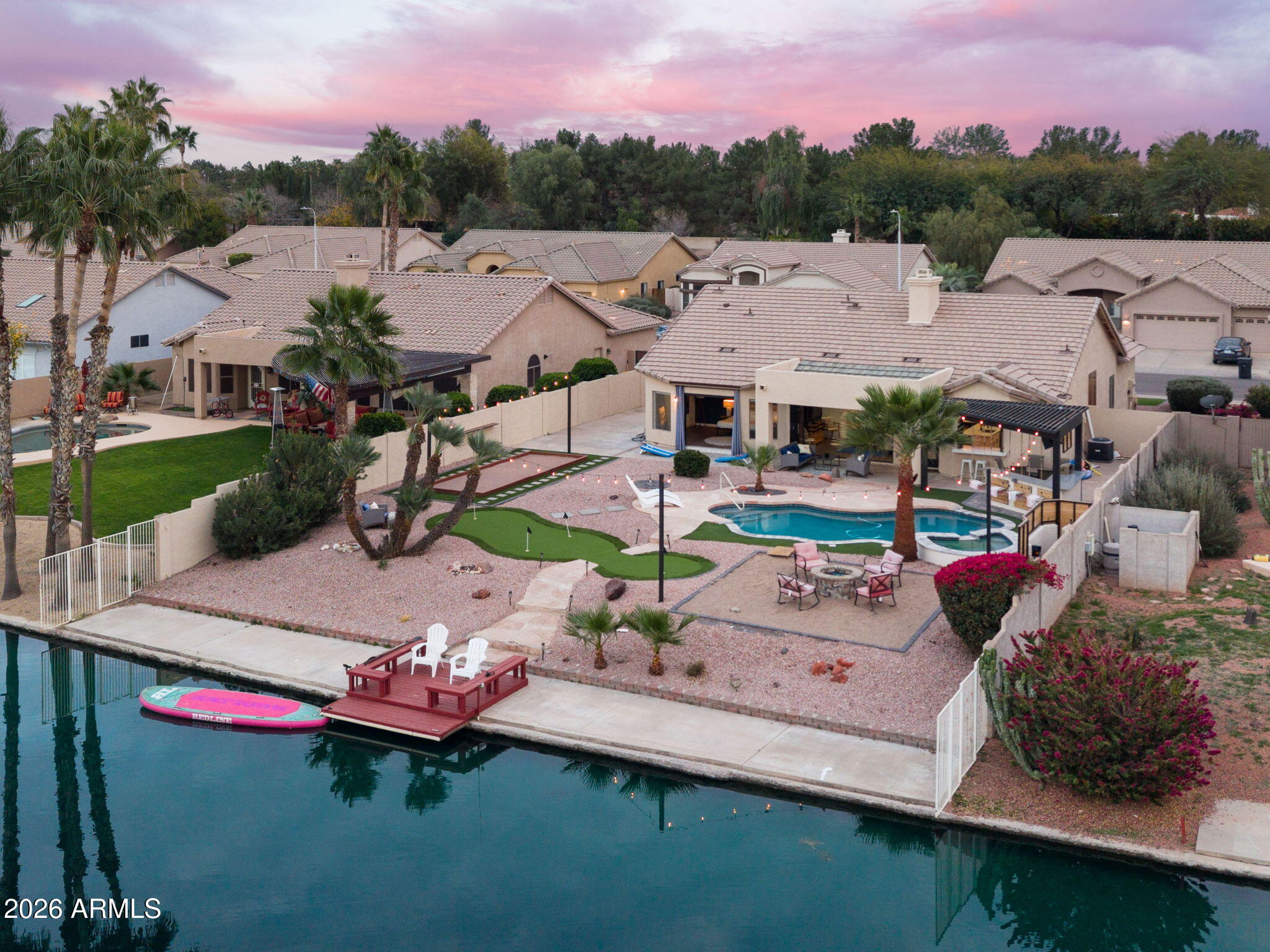 844 W BEECHNUT Drive