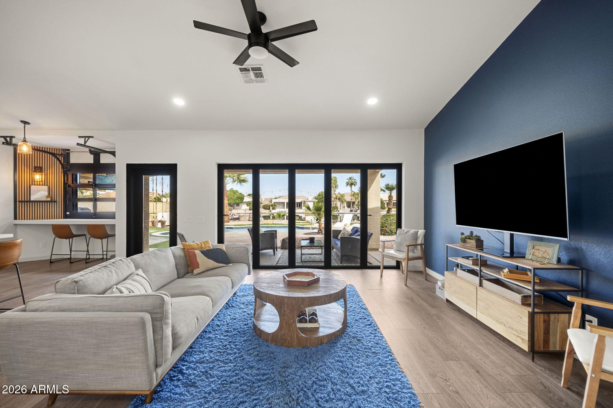 844 W BEECHNUT Drive