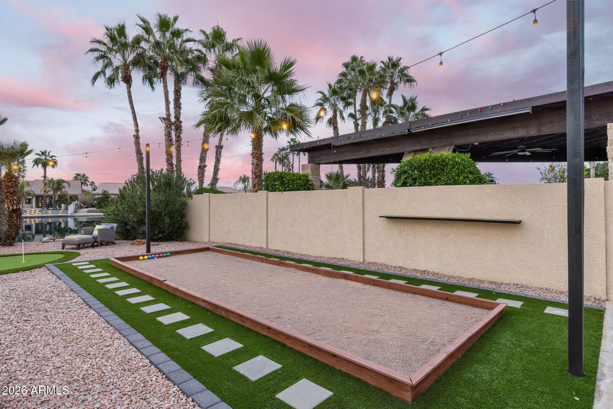 844 W BEECHNUT Drive