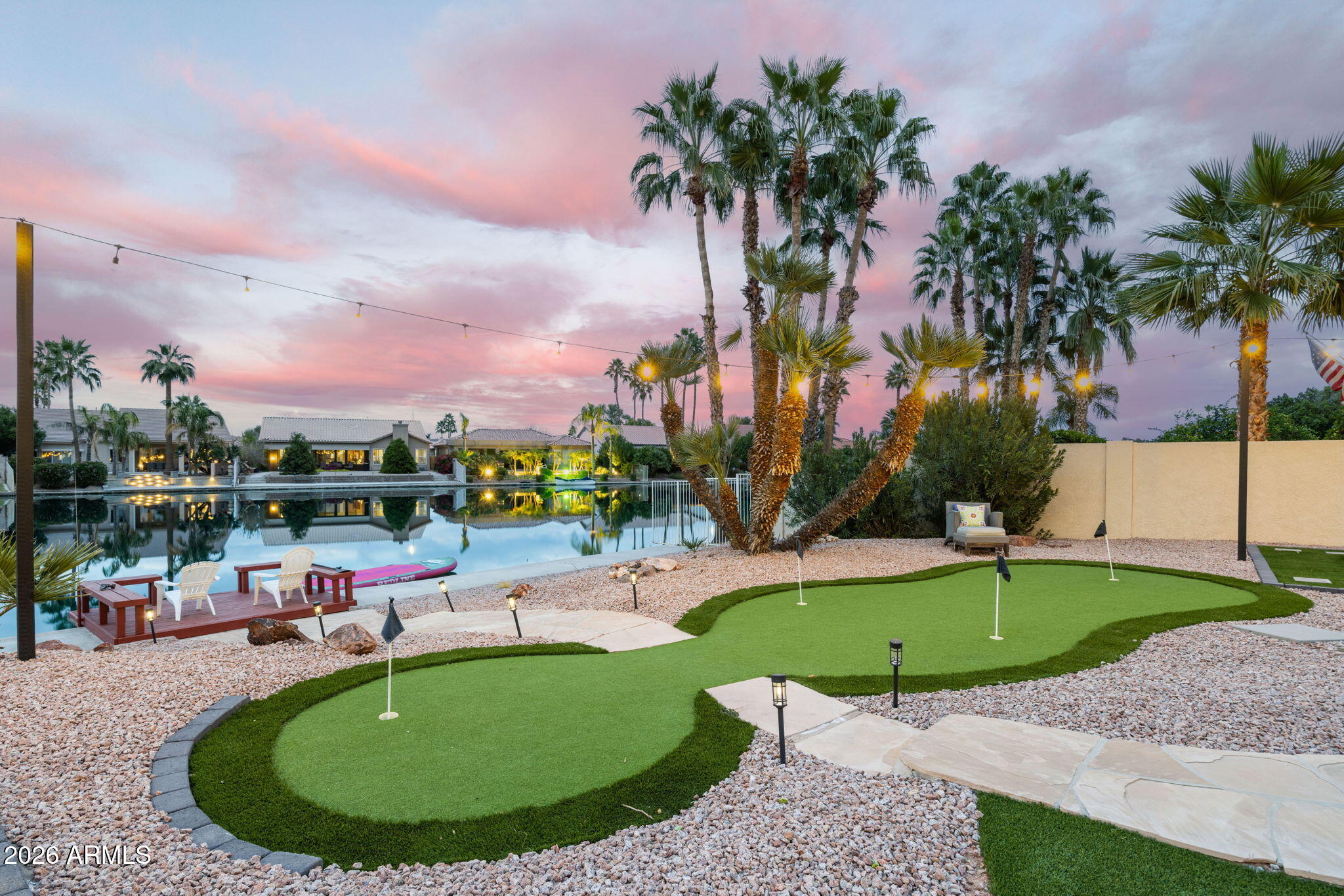 844 W BEECHNUT Drive