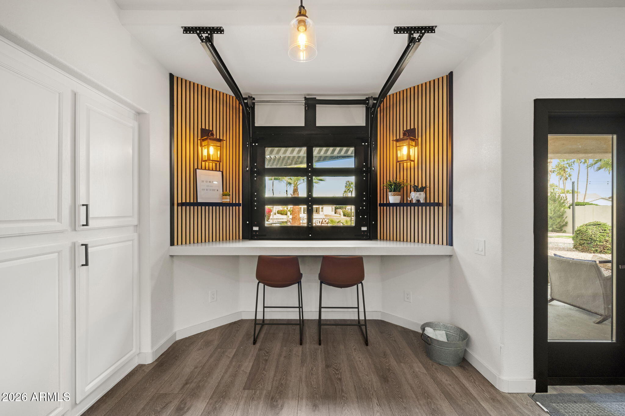 844 W BEECHNUT Drive