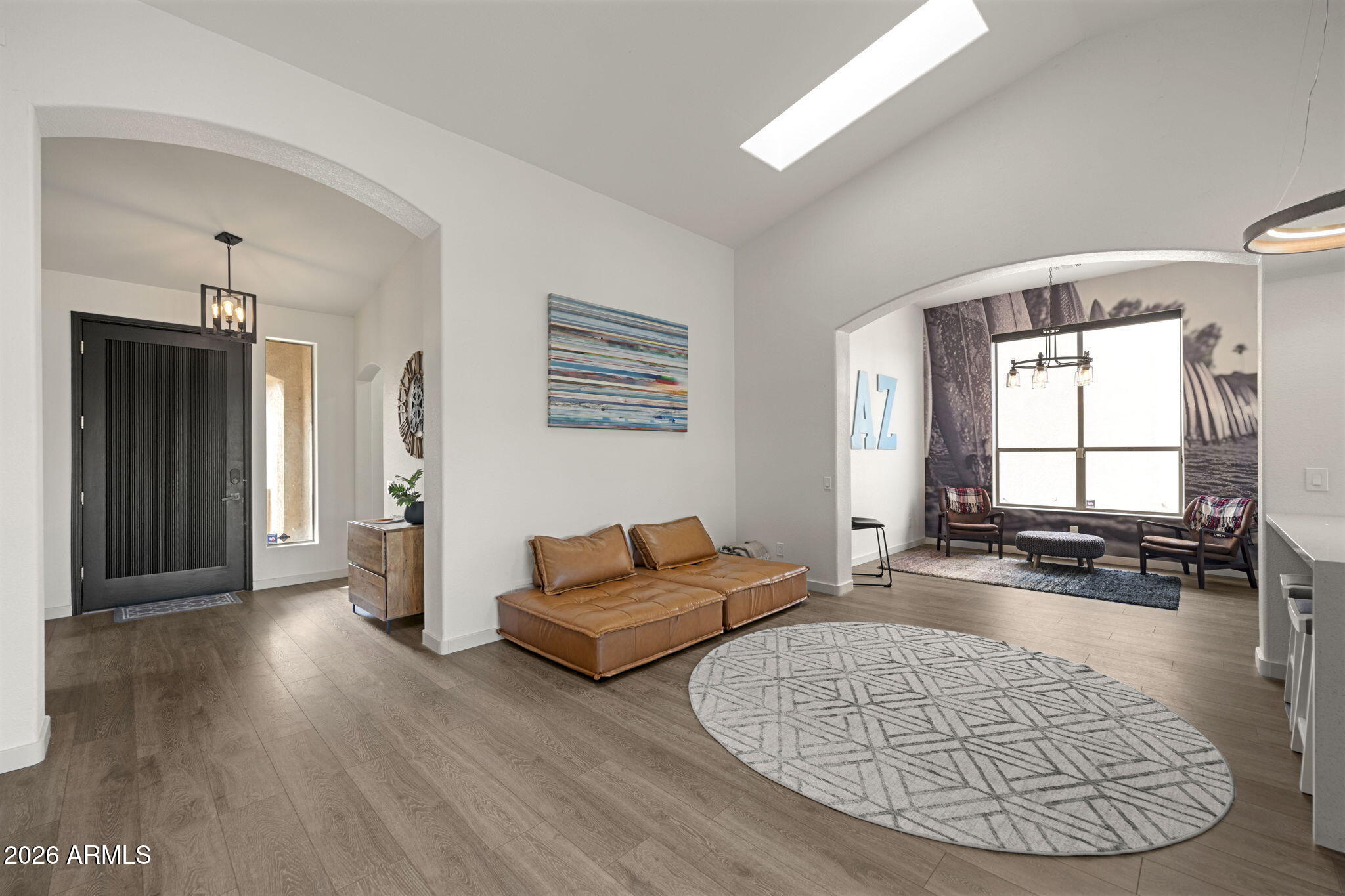 844 W BEECHNUT Drive