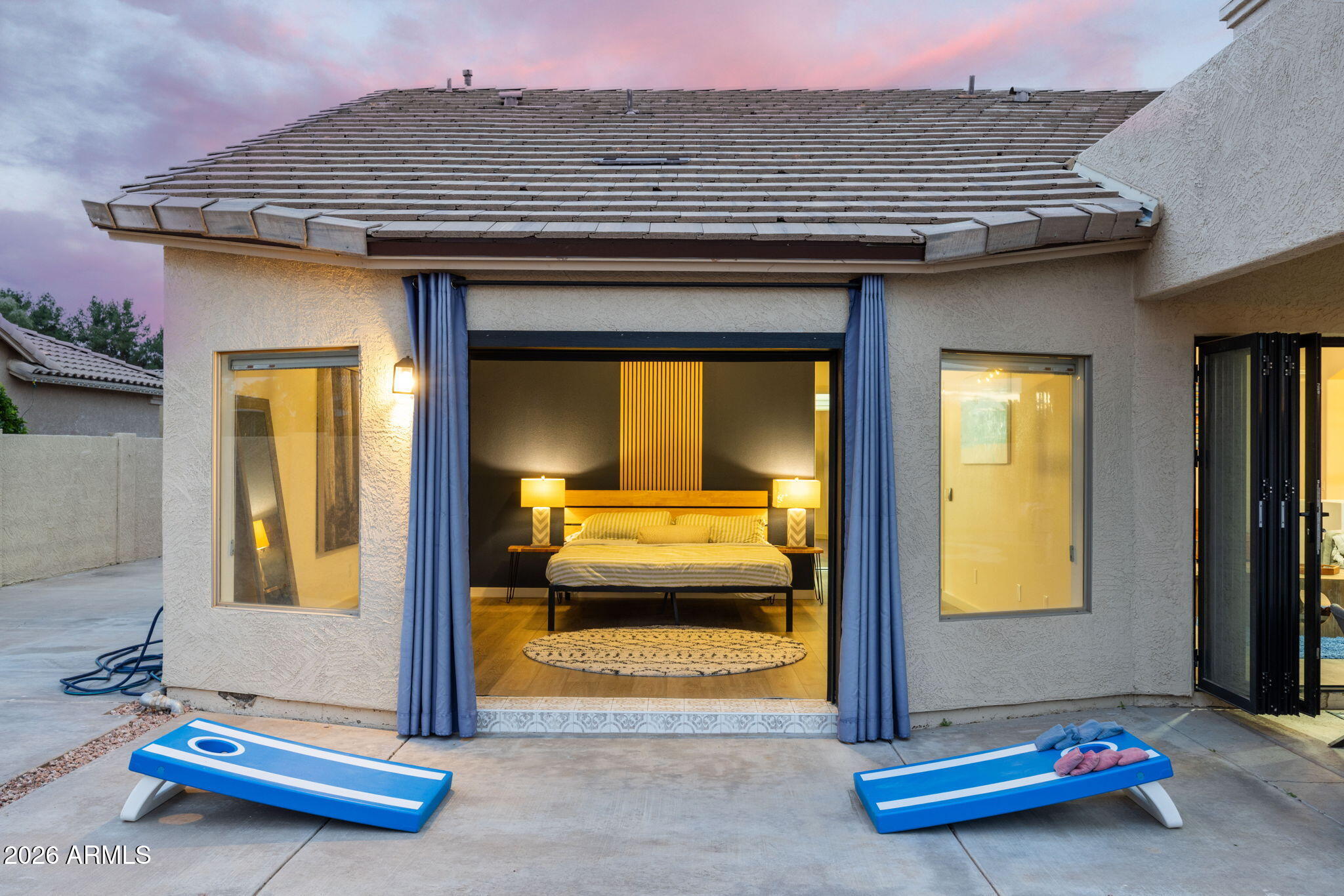 844 W BEECHNUT Drive