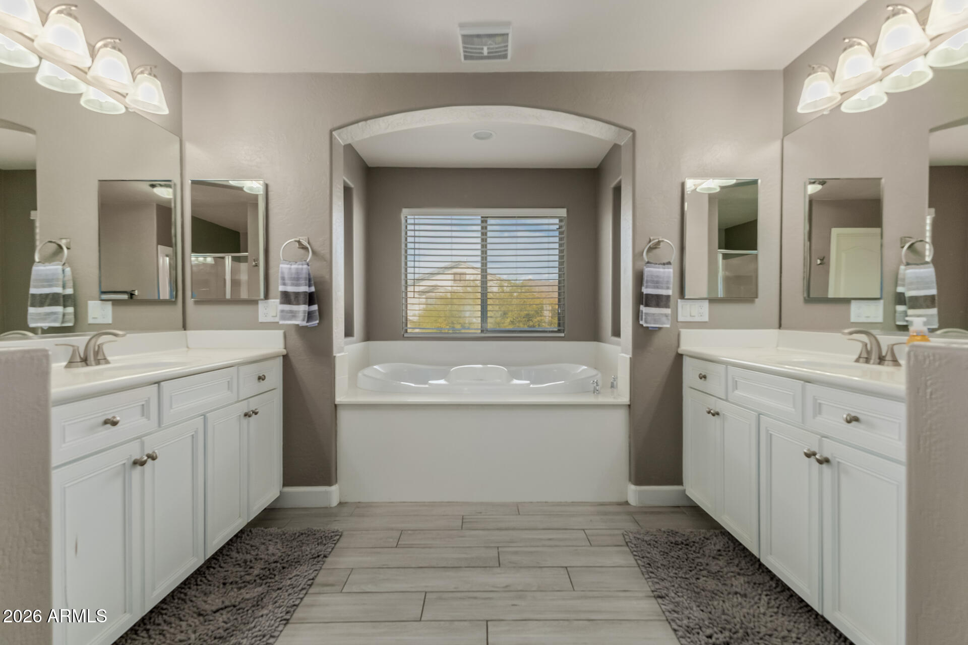 2340 W Bramble Berry Lane