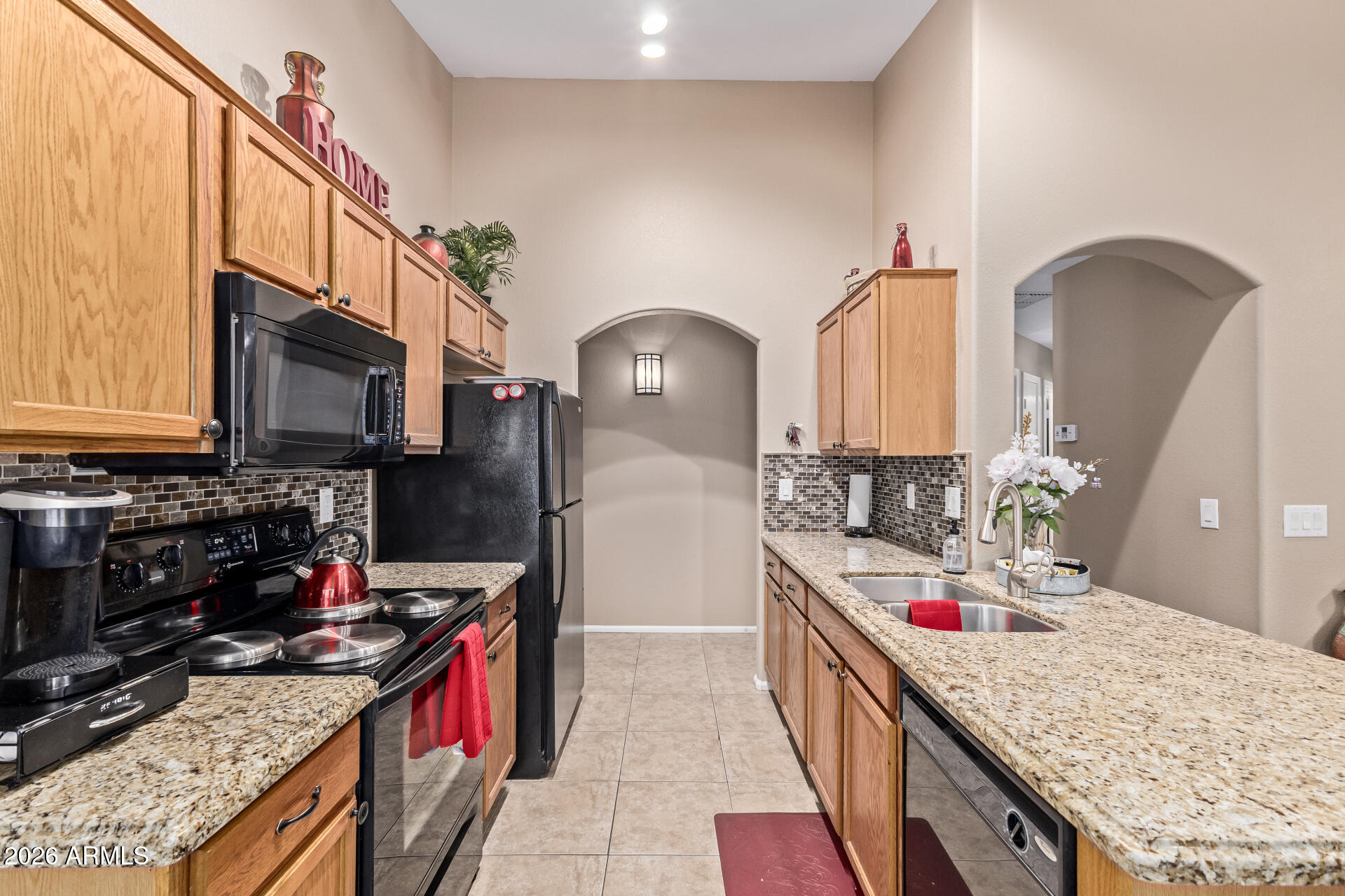 1073 E TAYLOR Trail