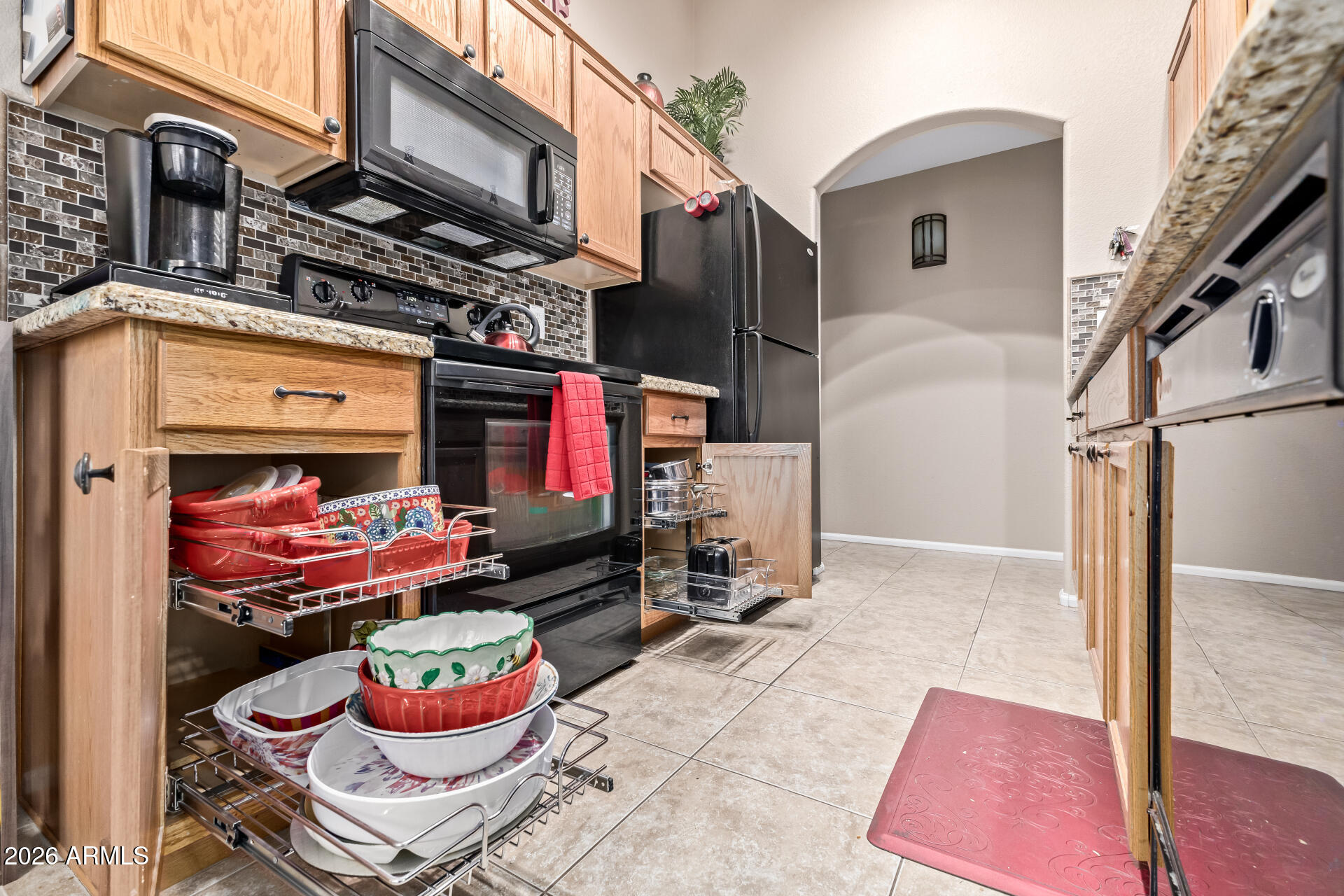 1073 E TAYLOR Trail
