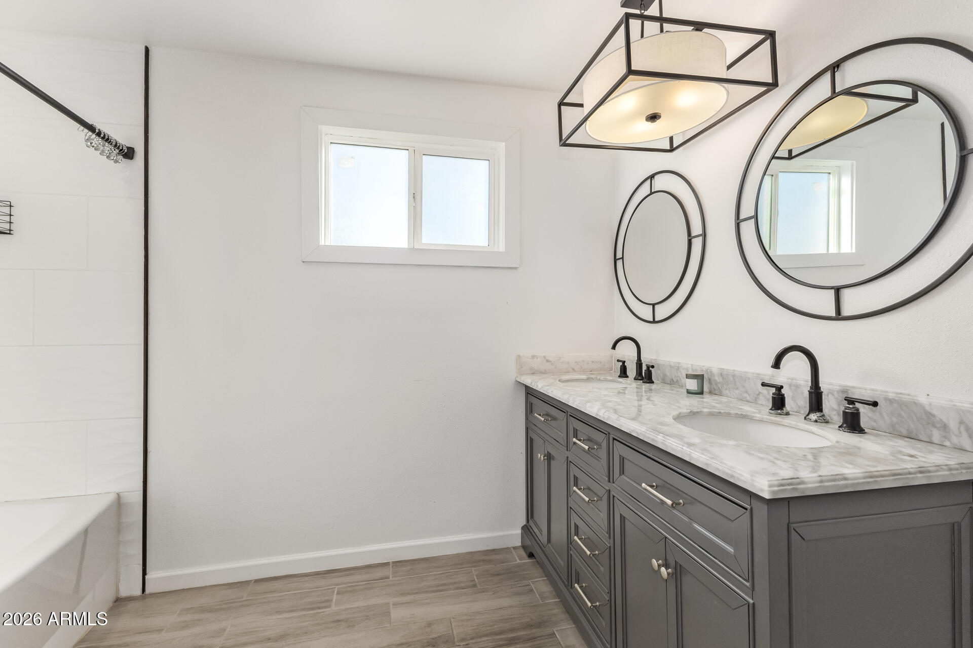 8051 W MARIPOSA Drive