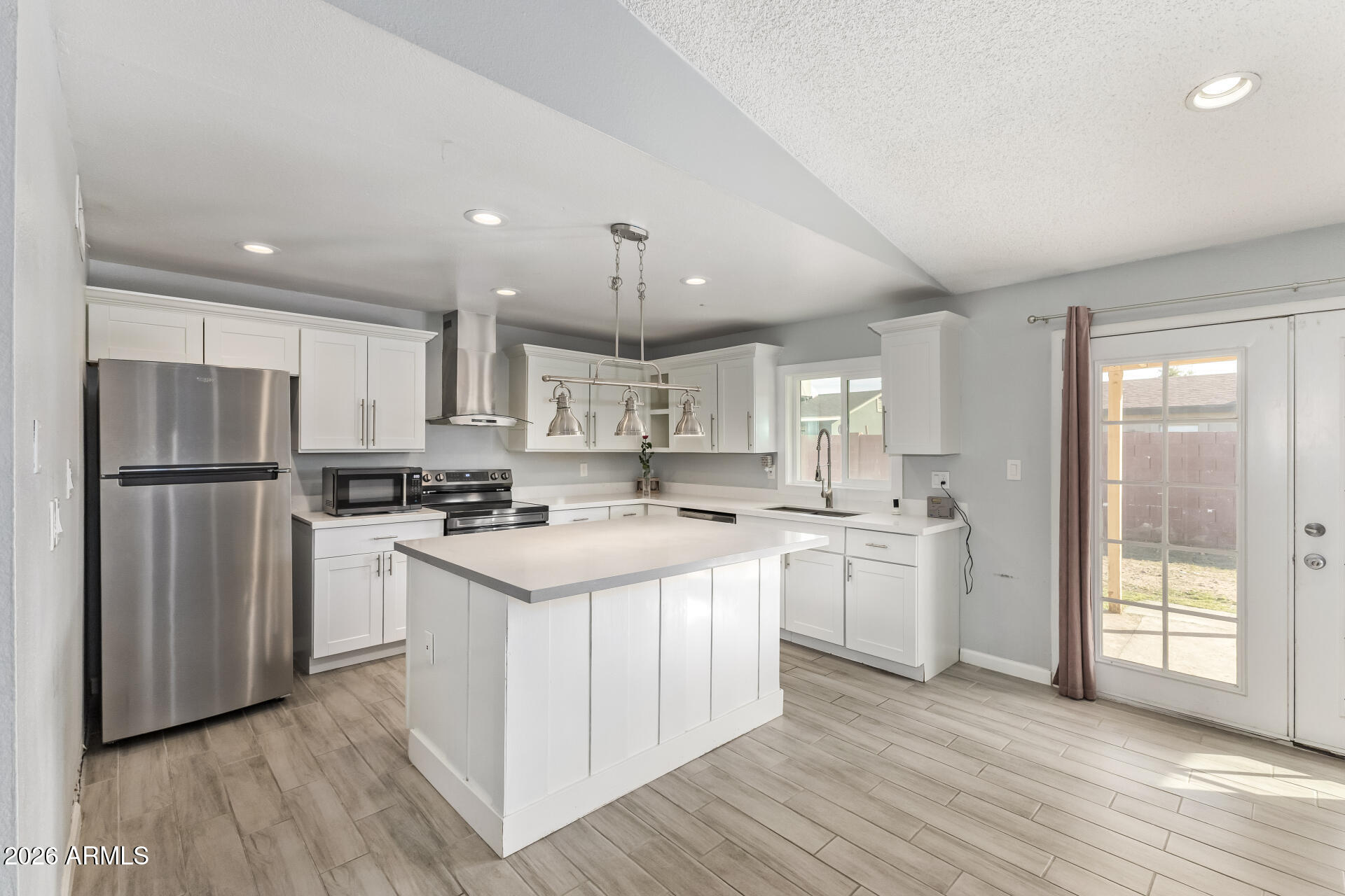 8051 W MARIPOSA Drive