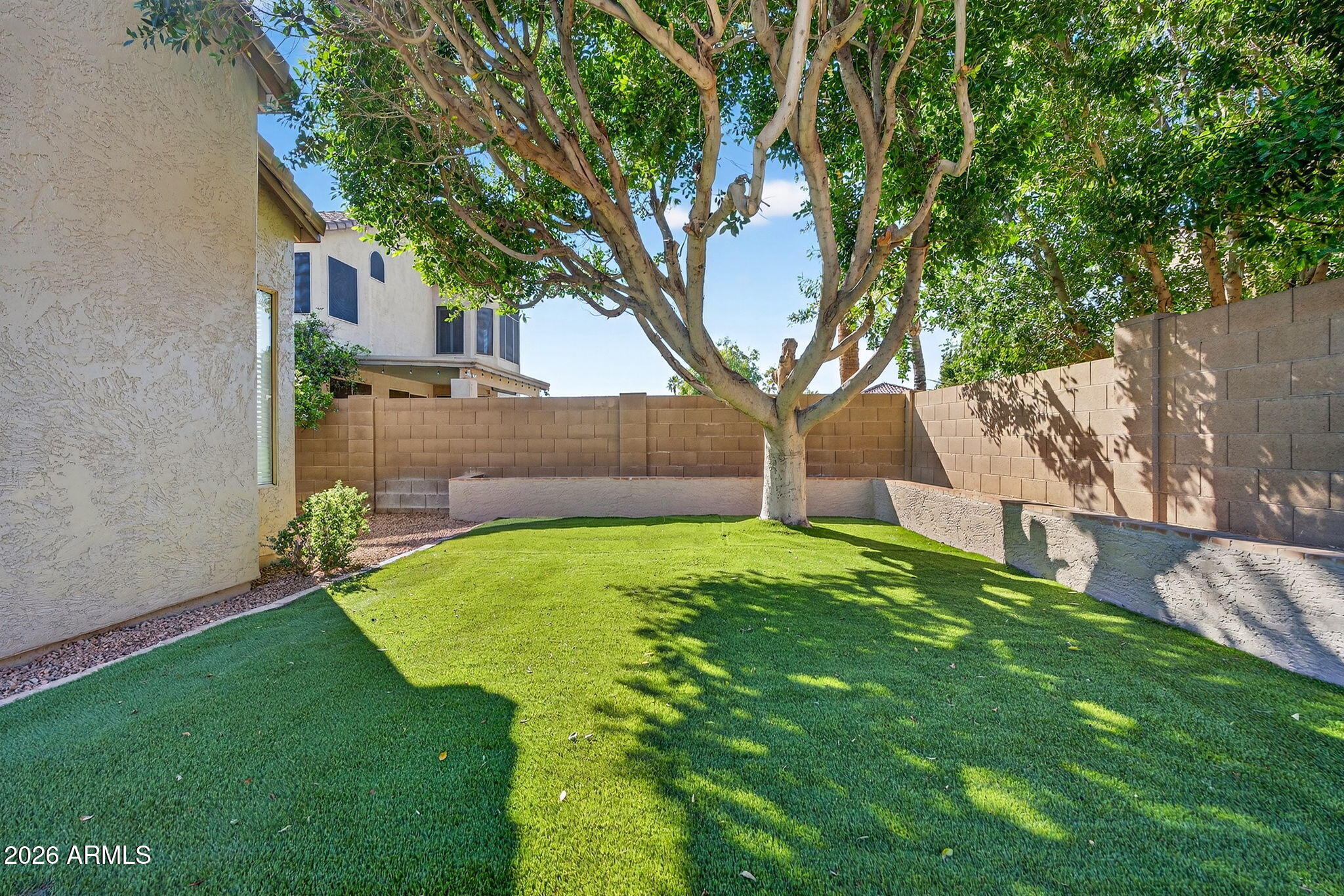 1162 W CHILTON Avenue