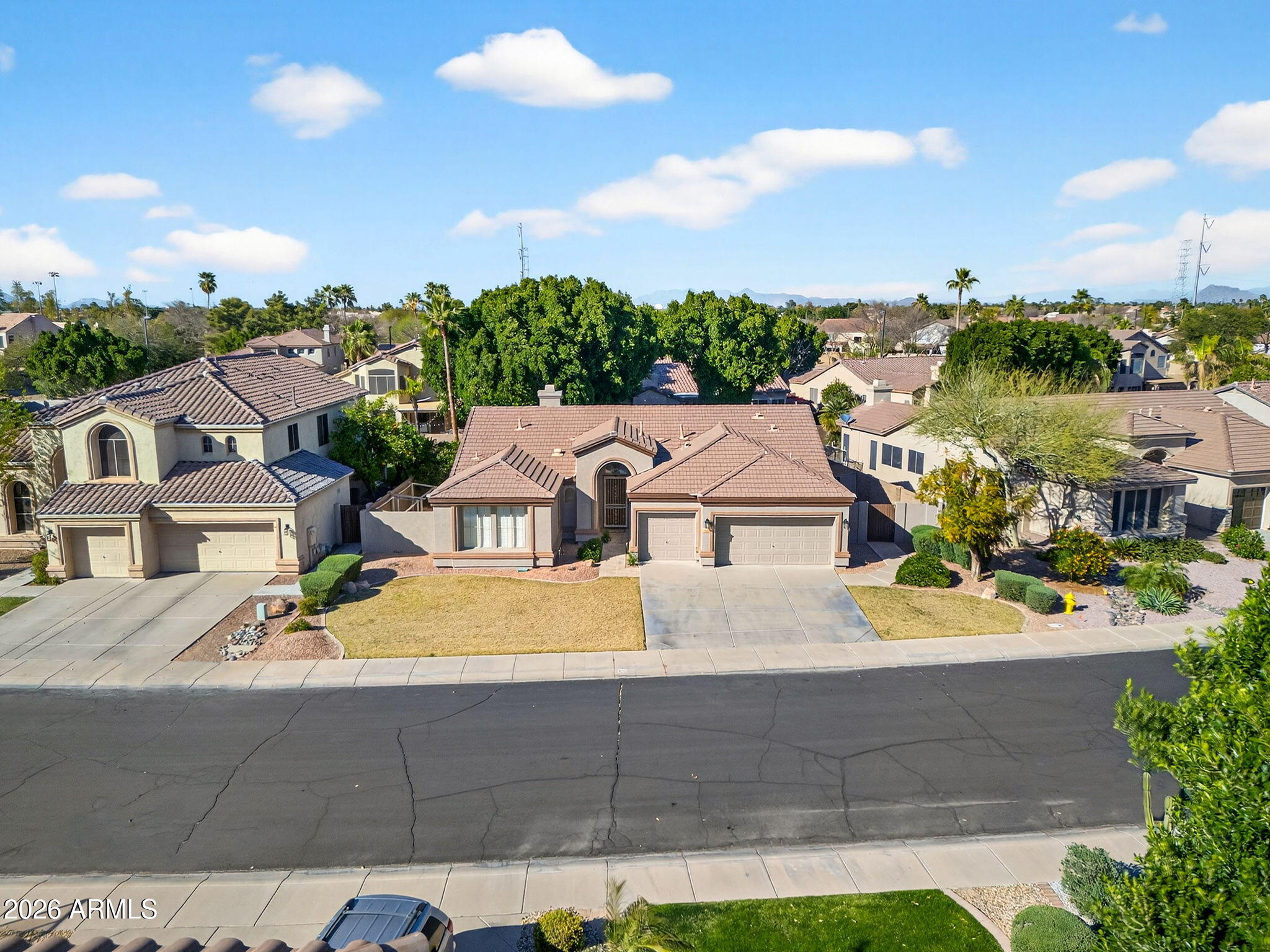 1162 W CHILTON Avenue