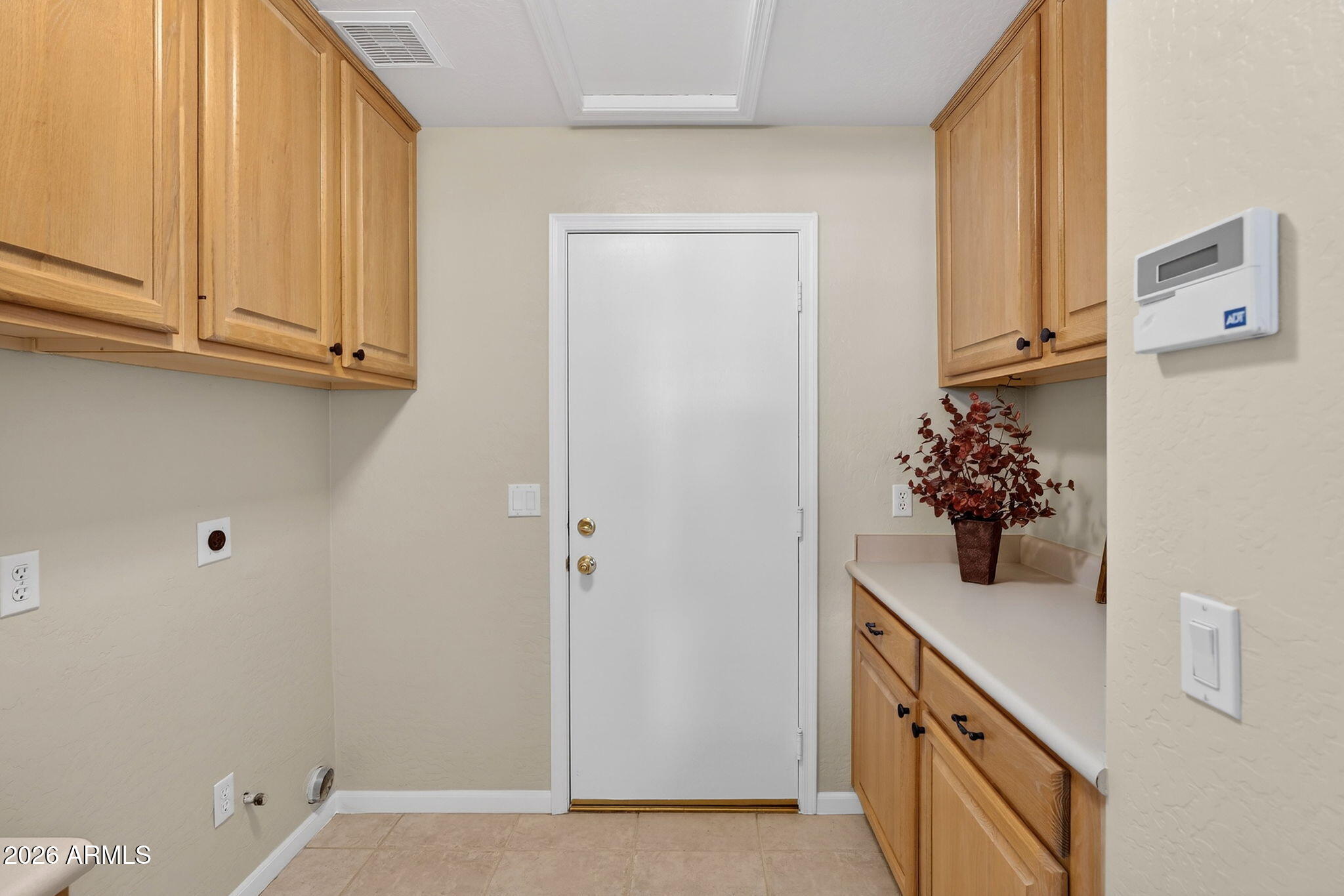 1162 W CHILTON Avenue