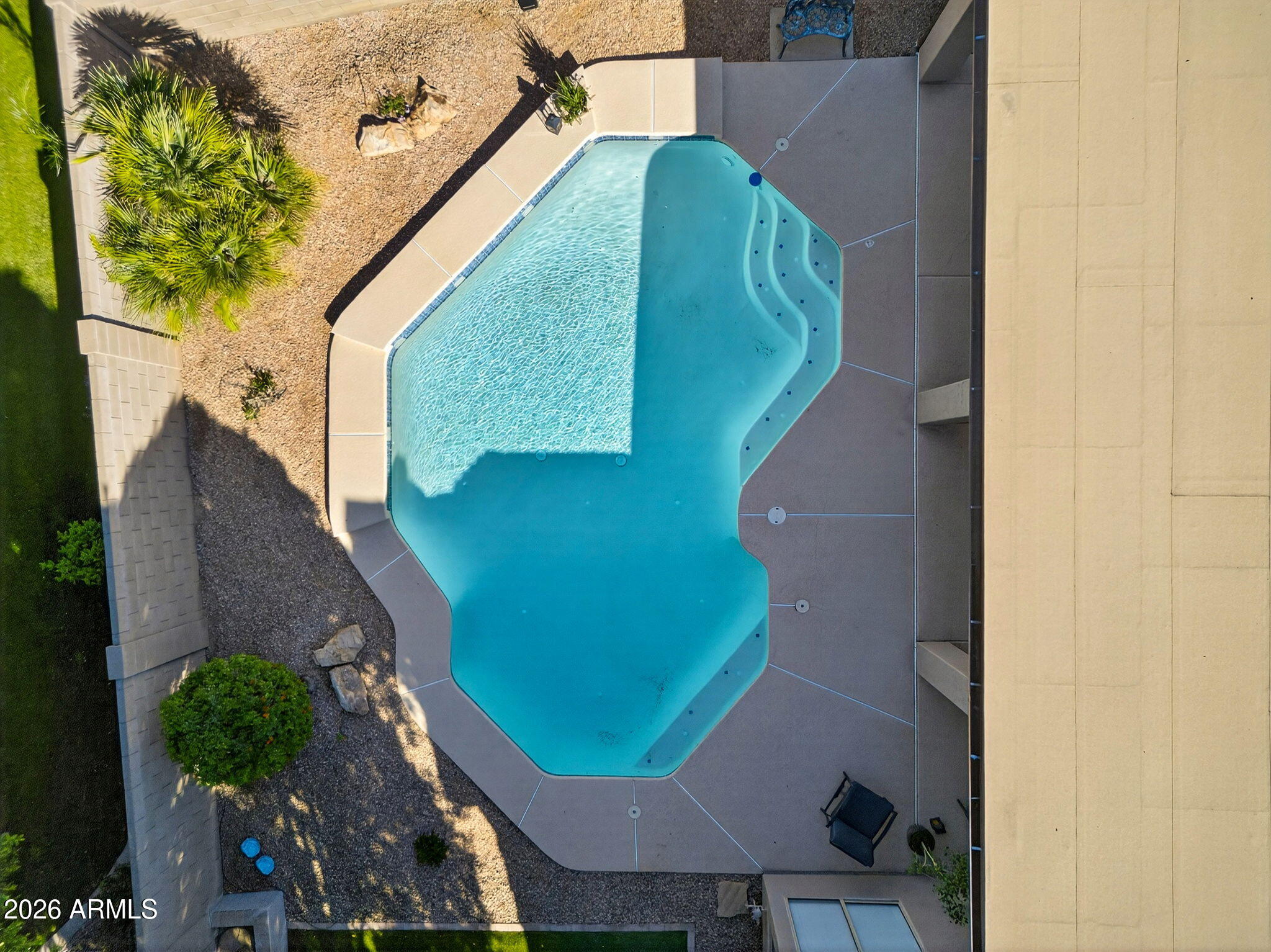 1162 W CHILTON Avenue