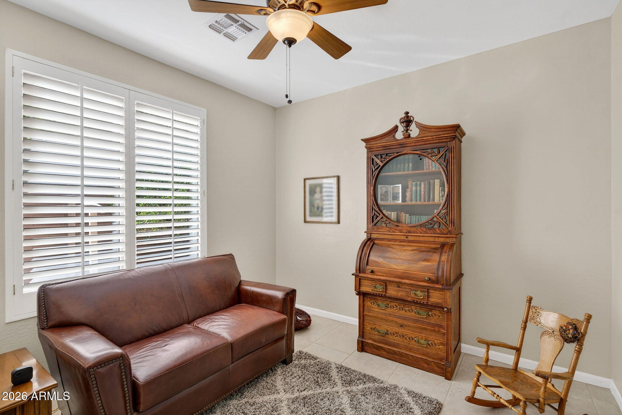 1162 W CHILTON Avenue