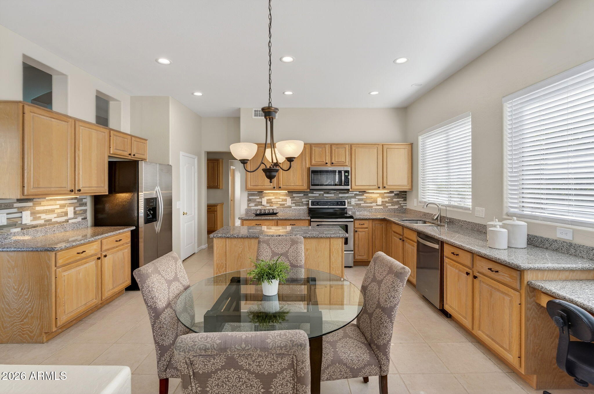 1162 W CHILTON Avenue