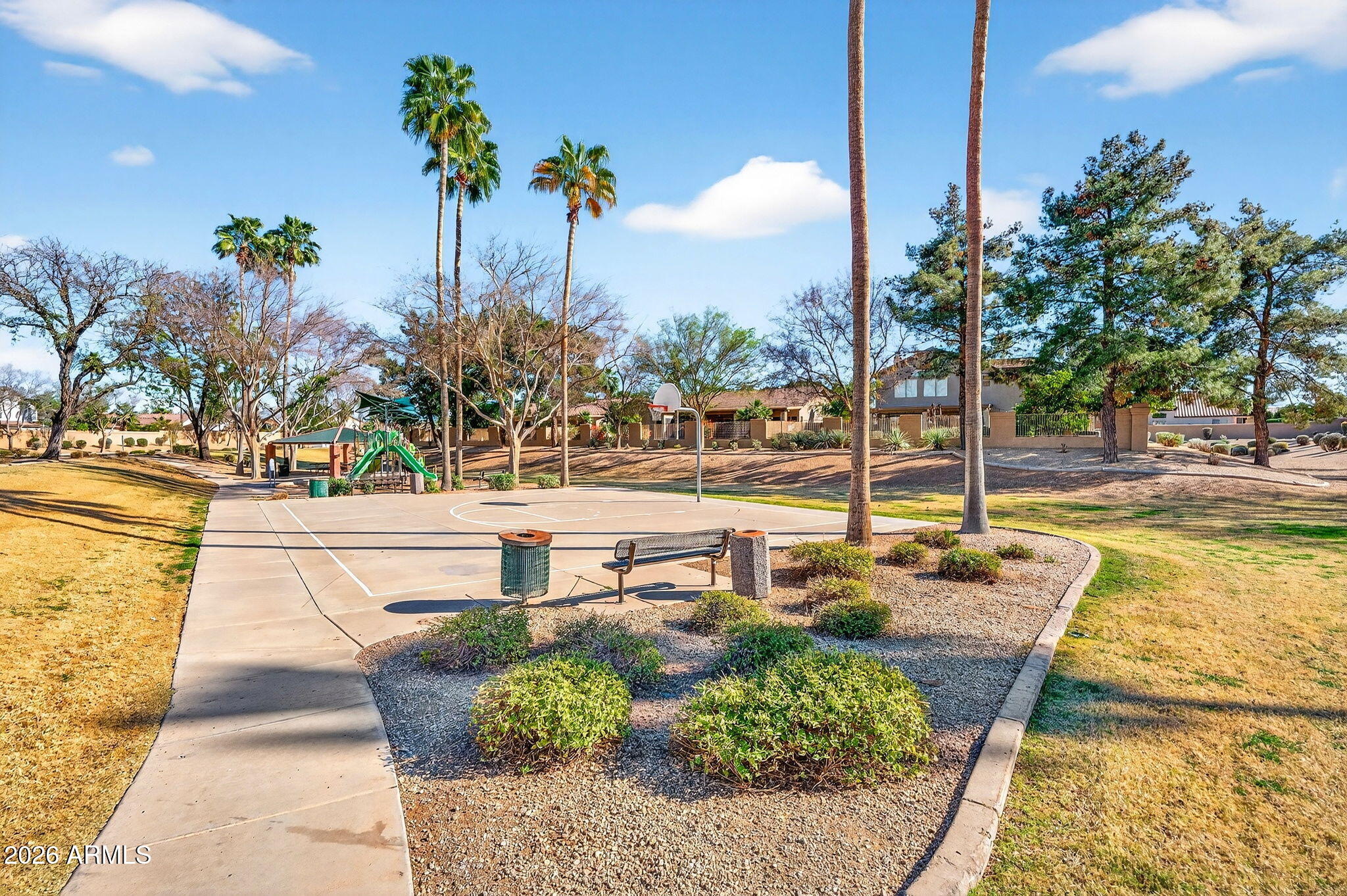 1162 W CHILTON Avenue