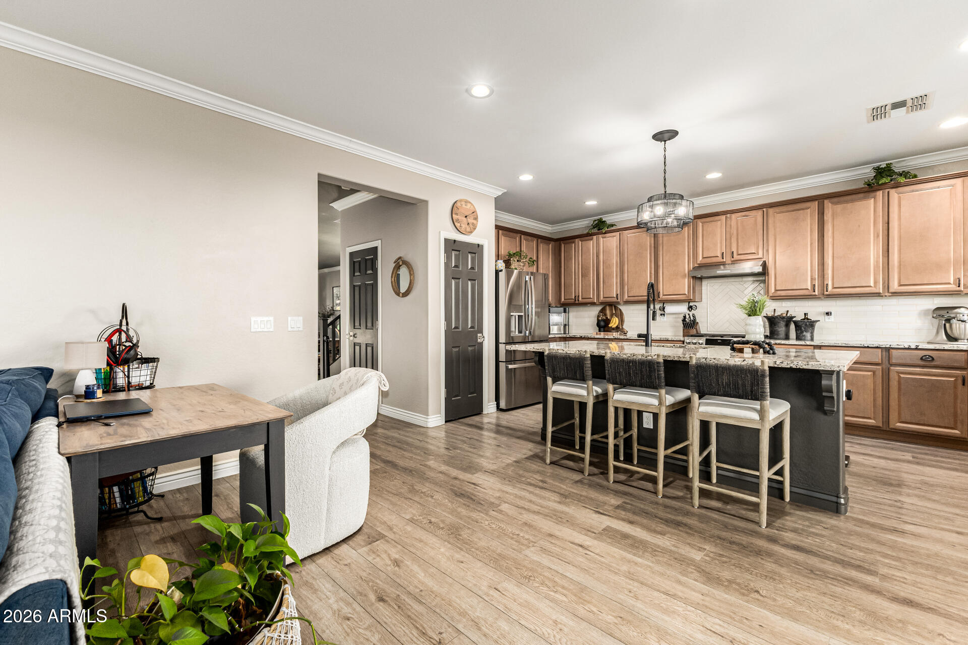 1974 E DUBOIS Avenue