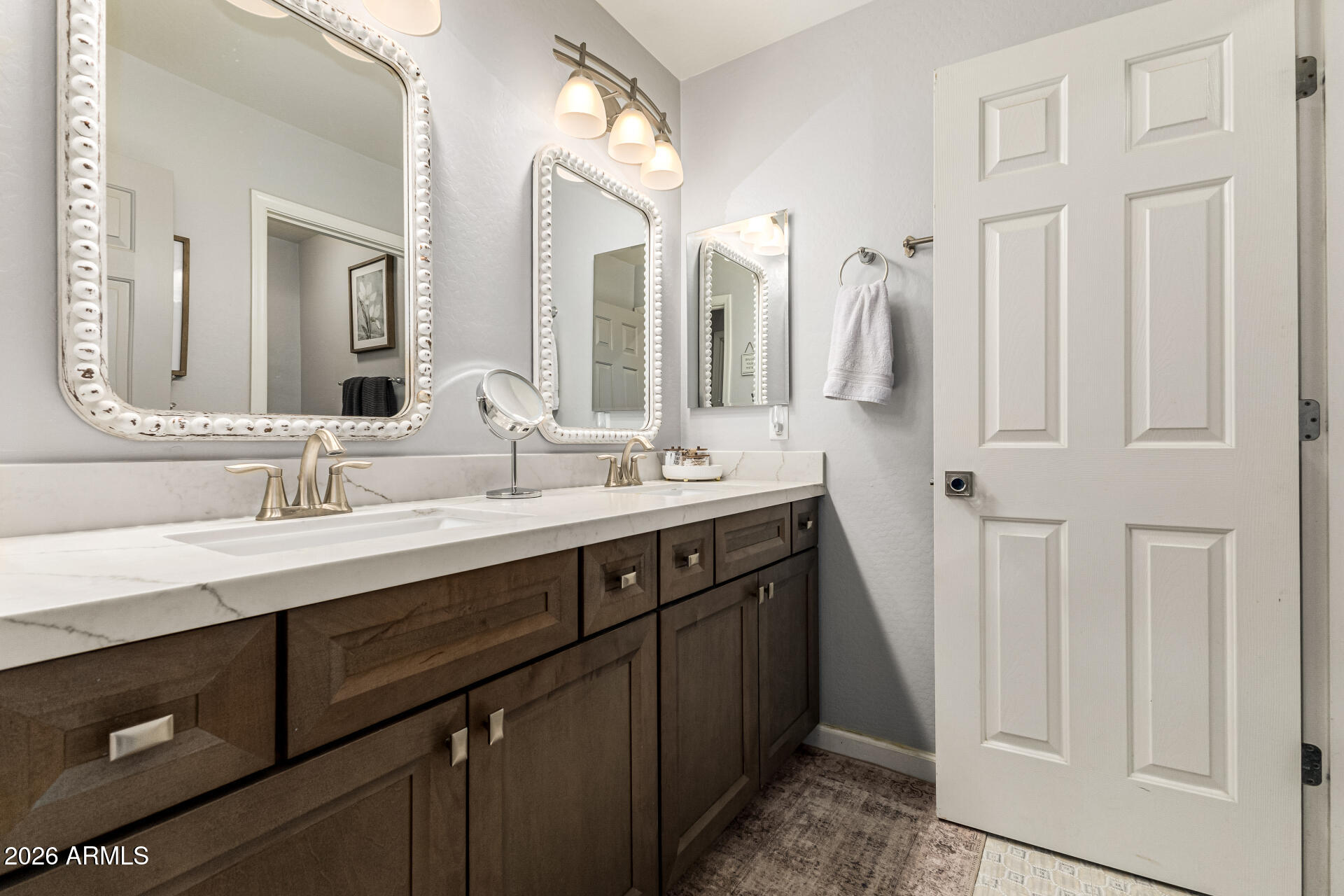 1974 E DUBOIS Avenue