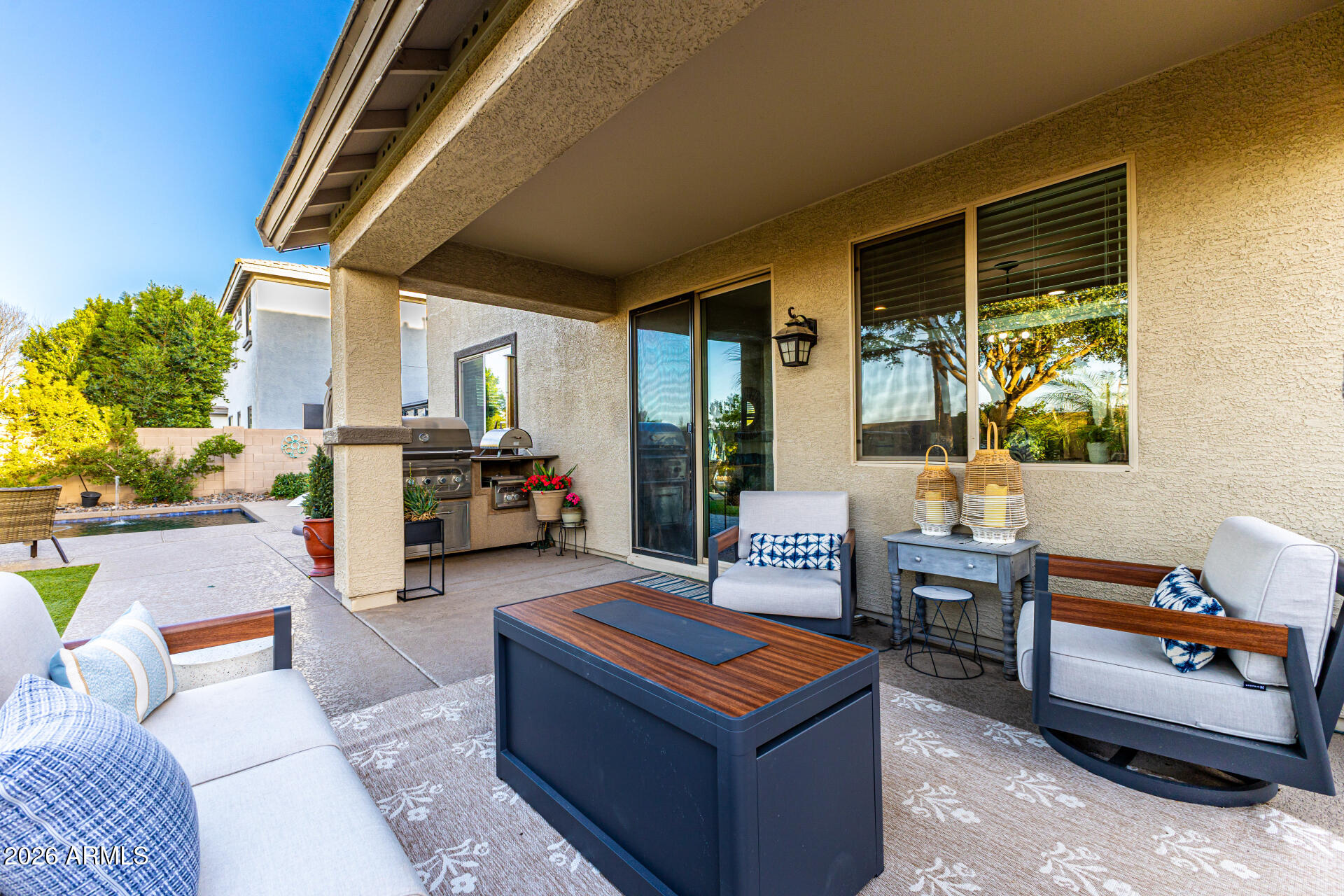 1974 E DUBOIS Avenue