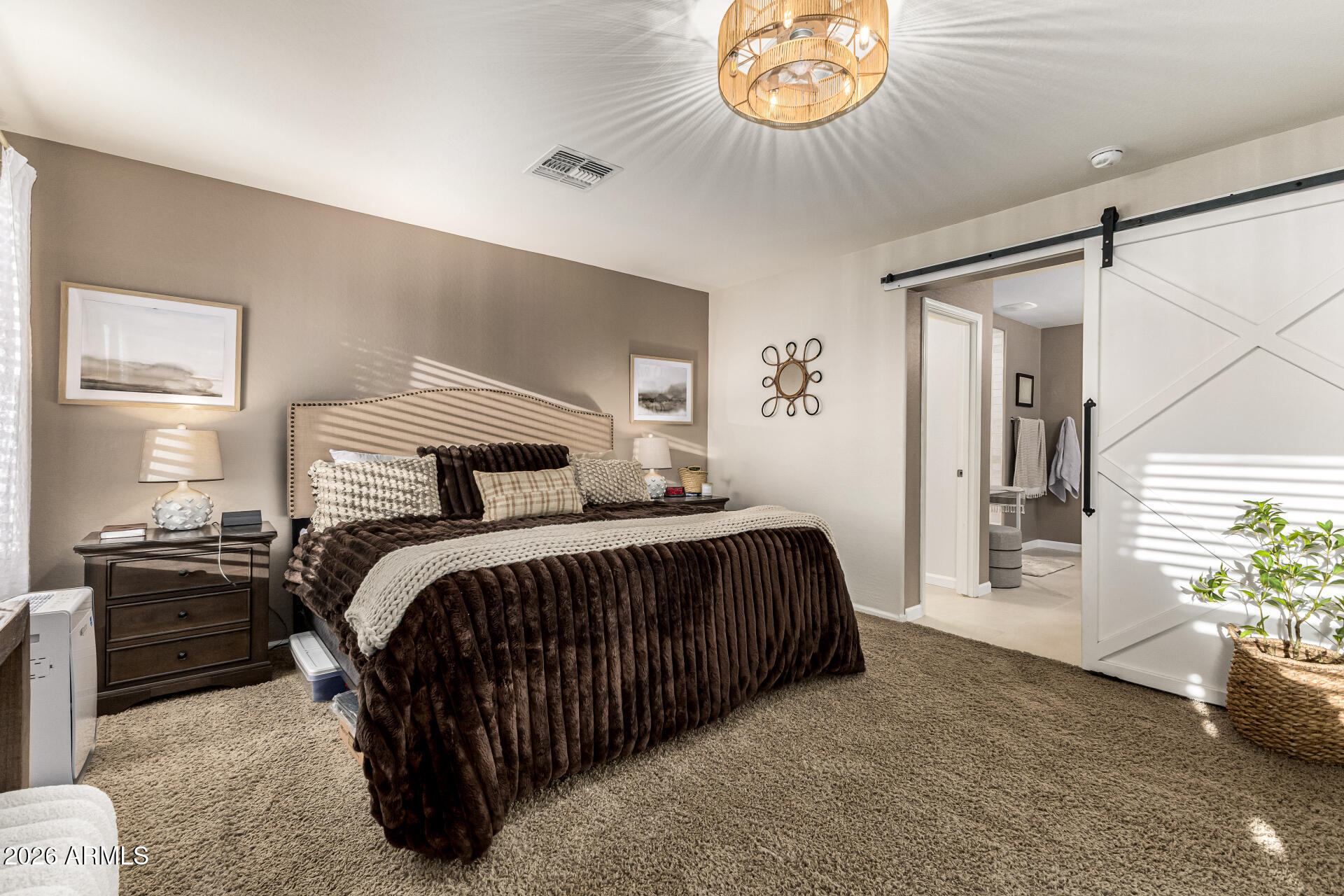 1974 E DUBOIS Avenue