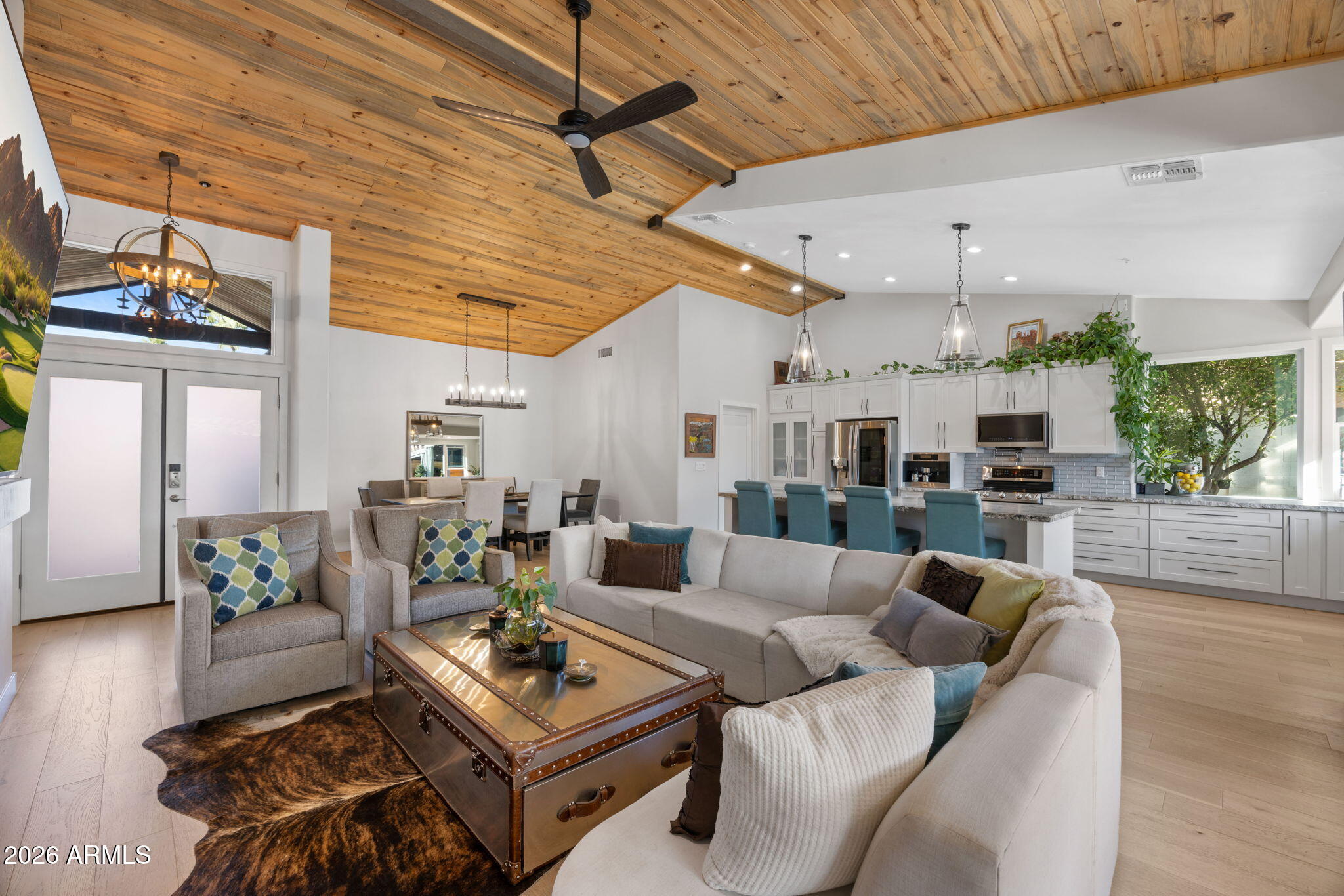 9711 E PERSHING Avenue