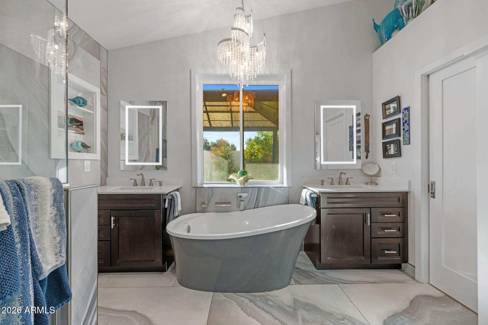 9711 E PERSHING Avenue