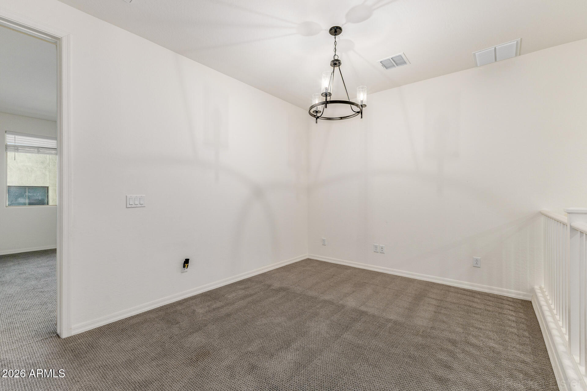 1953 W KINFIELD Trail