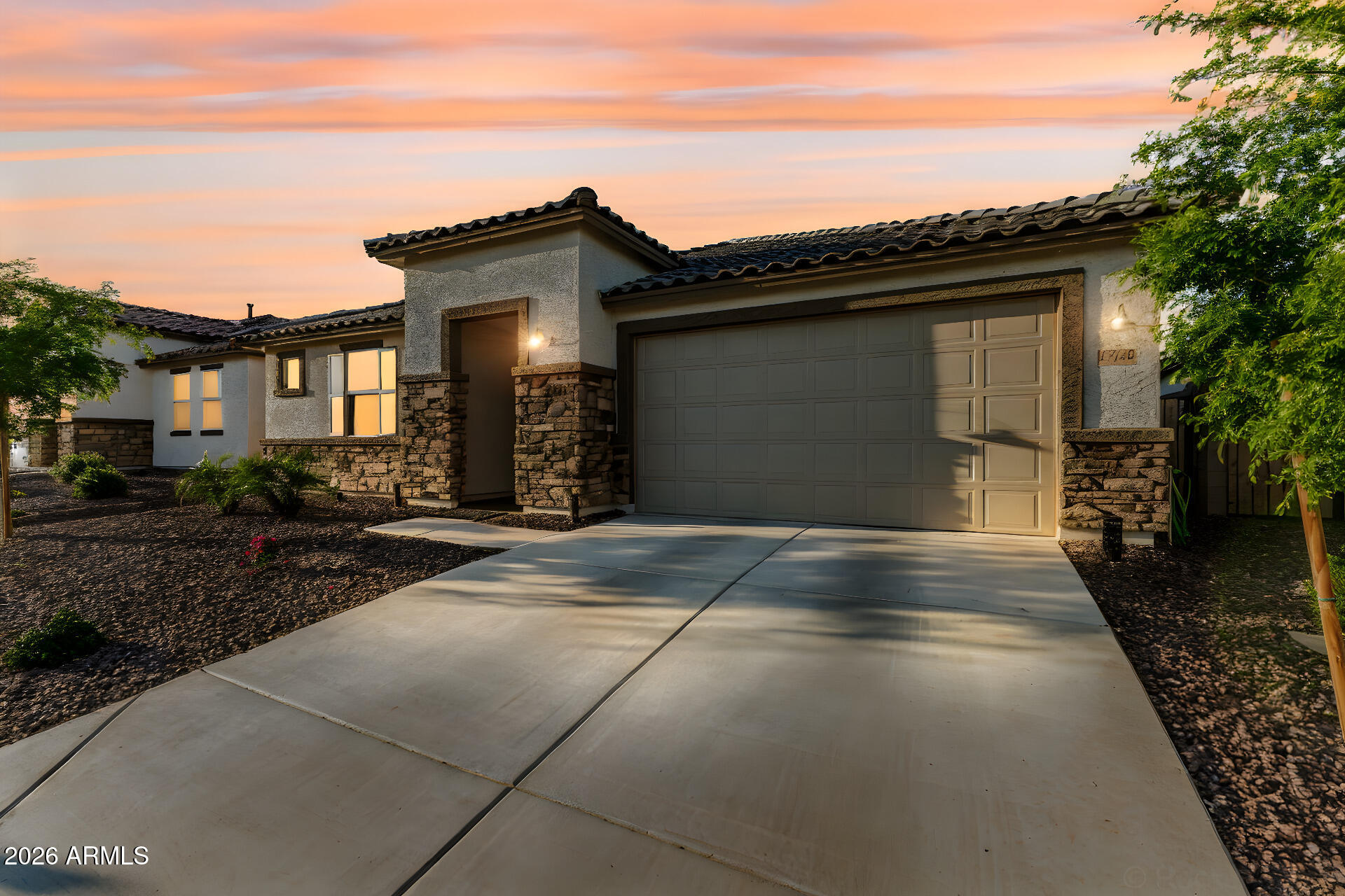 17140 W RUNNING DEER Trail