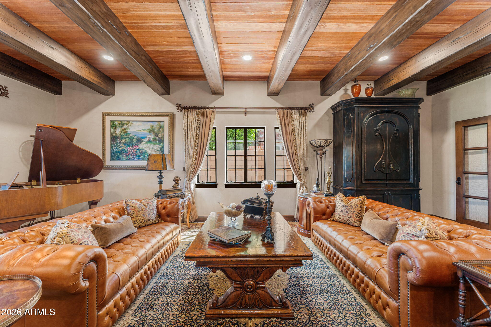 1015 W ENCANTO Boulevard