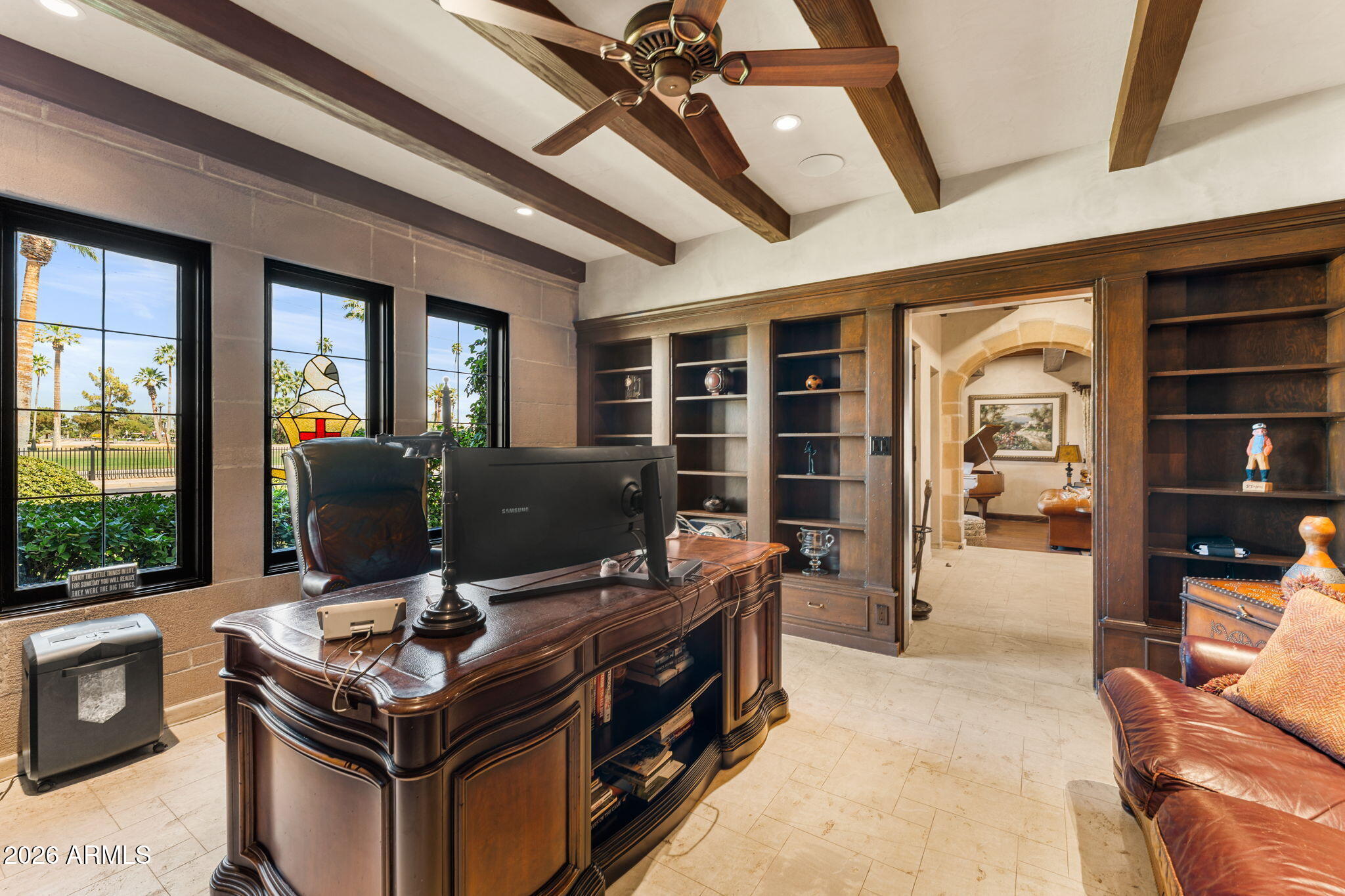 1015 W ENCANTO Boulevard