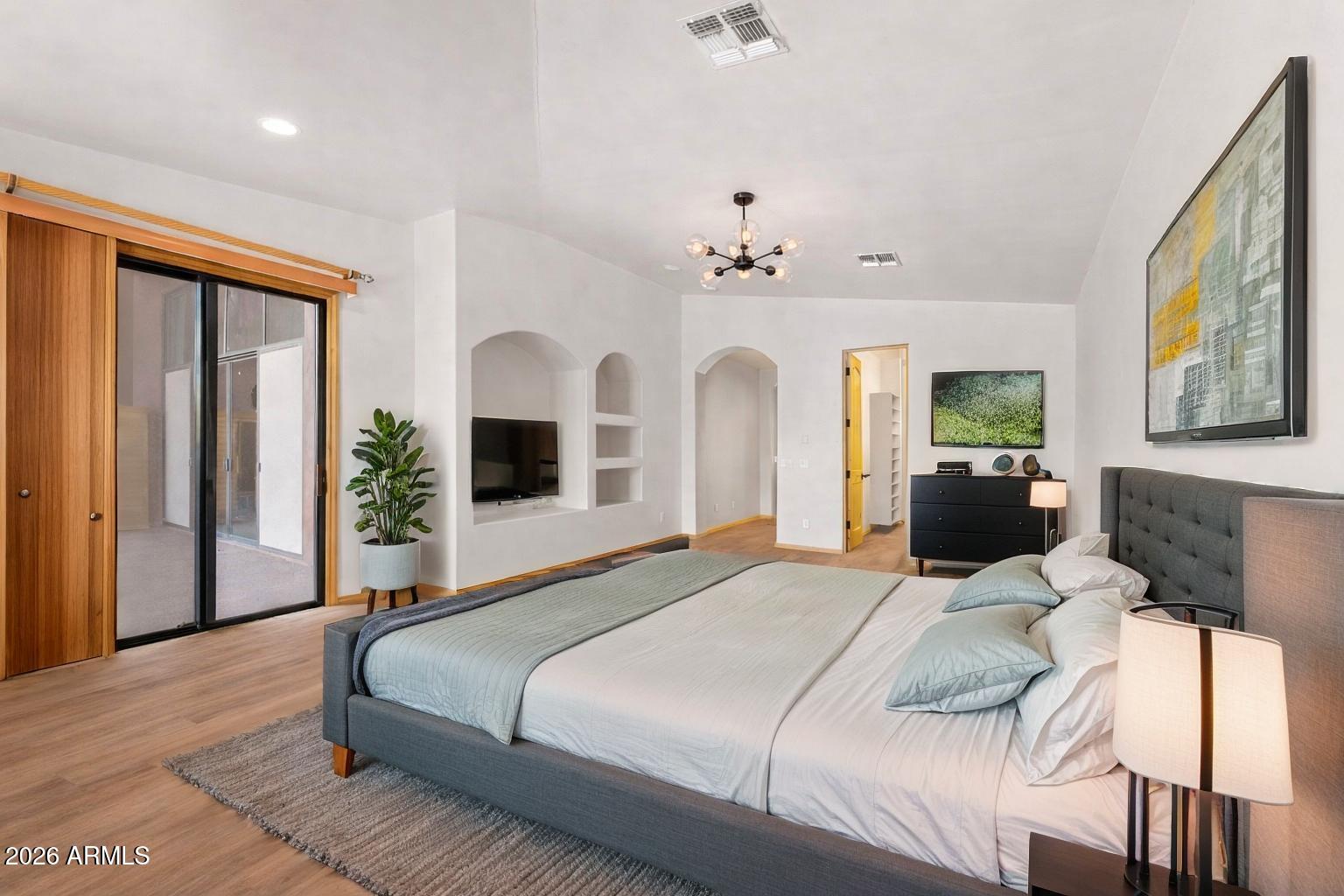 6646 E LONE MOUNTAIN Road