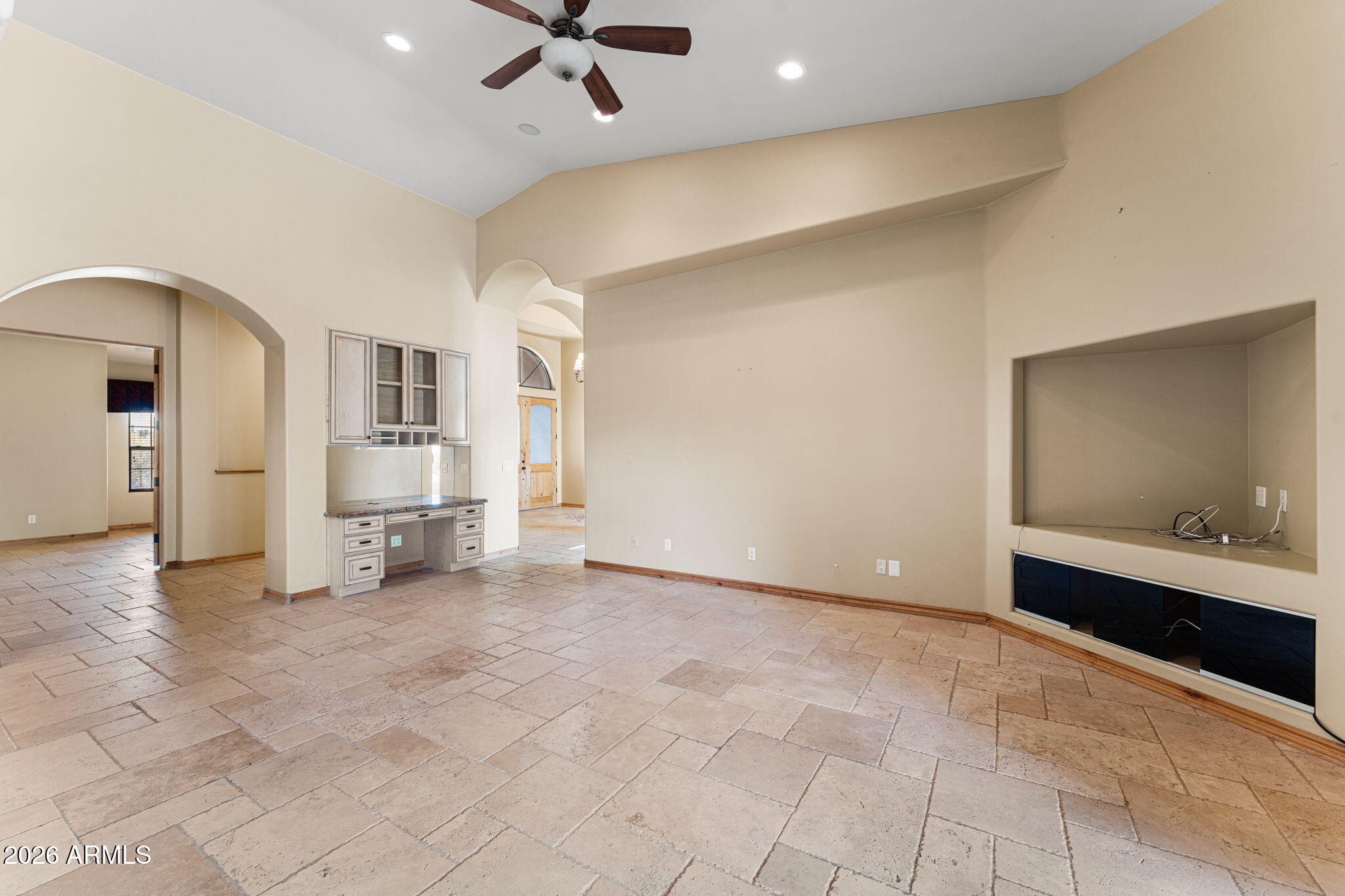 6646 E LONE MOUNTAIN Road