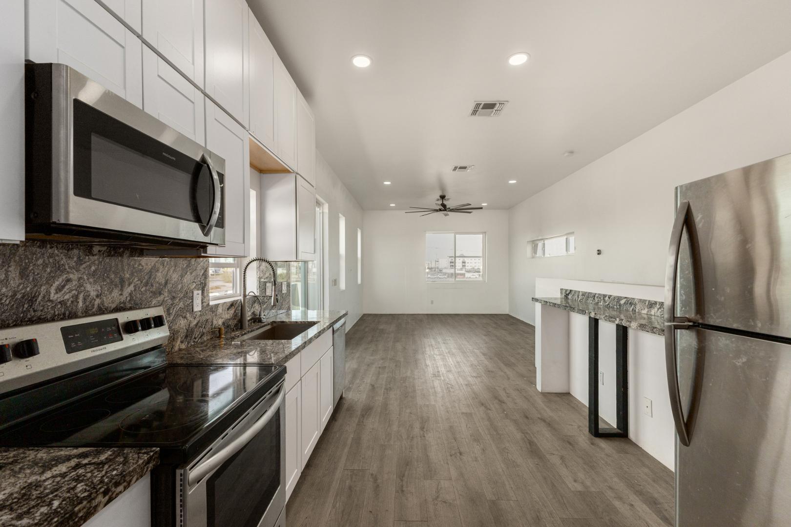 1933 E Monroe Street 1