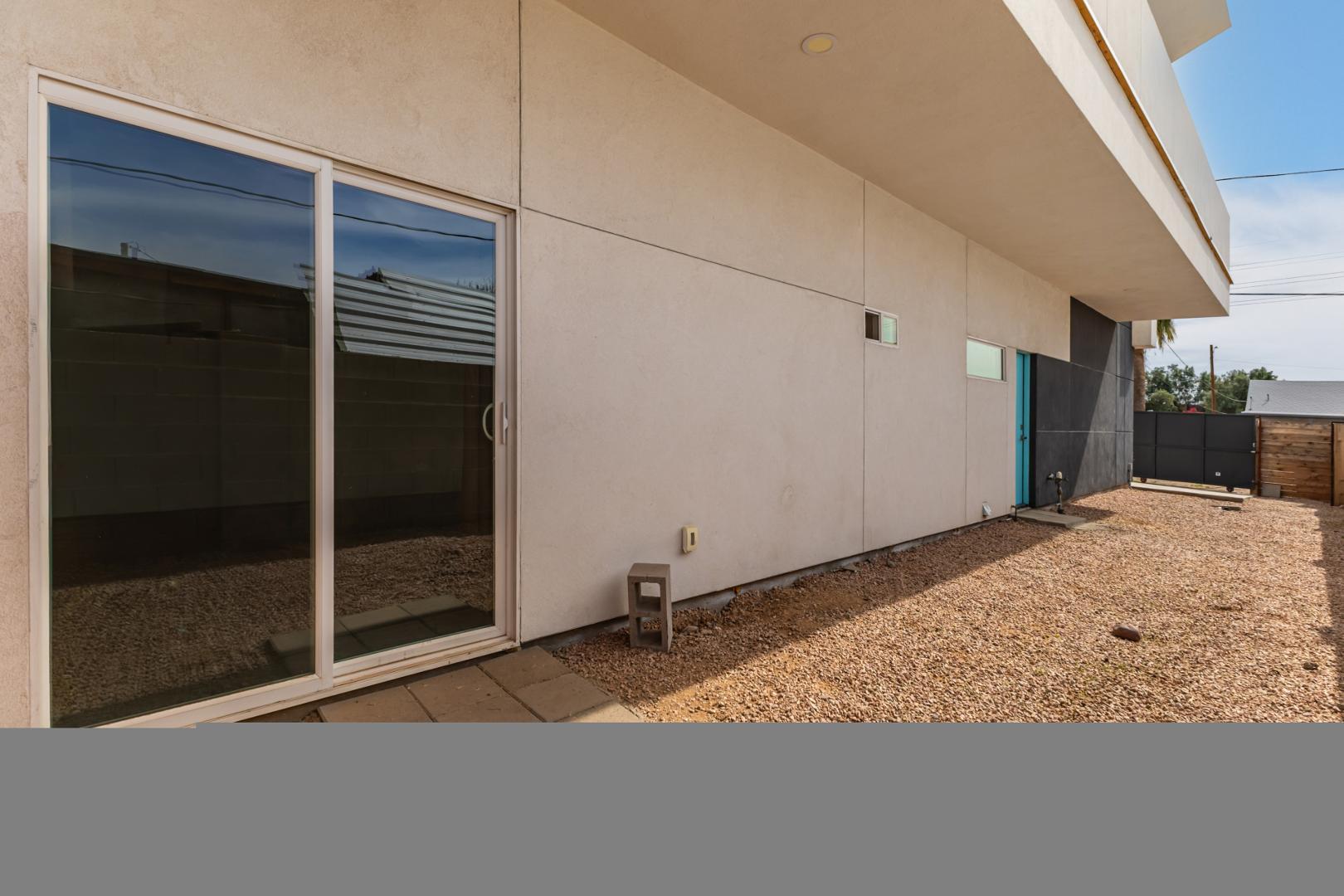 1933 E Monroe Street 1